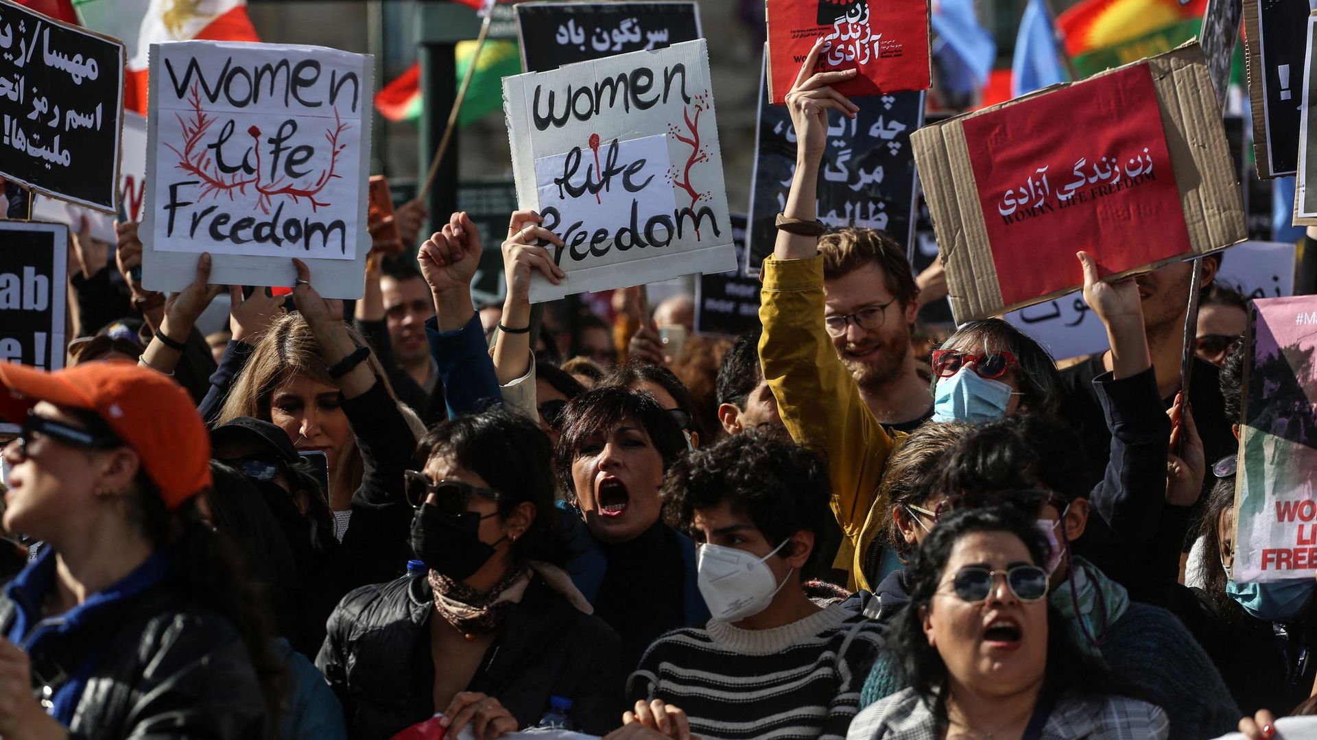Manifestation de femmes iraniennes à Bruxelles, le 1er octobre 2022, pour dénoncer la mort de Mahsa Amini.