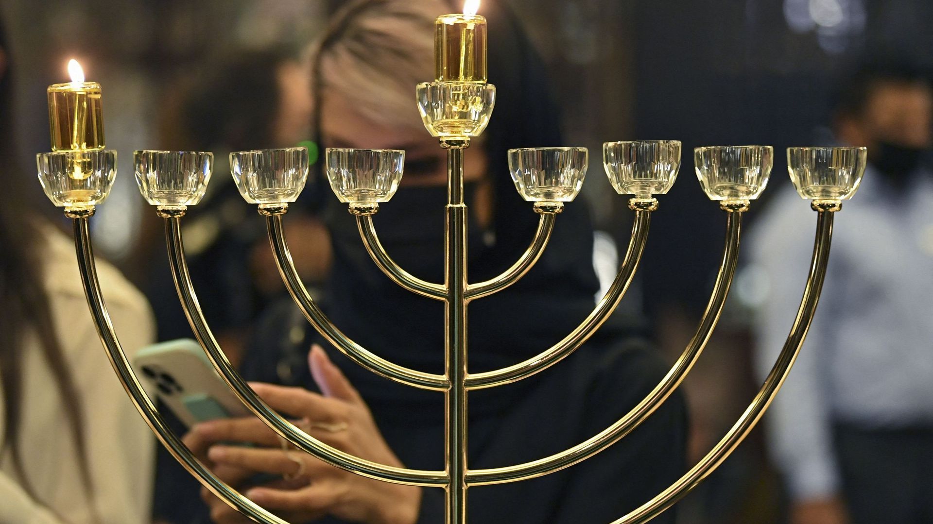 Il faut remonter à 2019 pour retrouver sur nos antennes les traces d'un petit reportage radio consacré à Hanoukka, la fête juive des lumières, l'une des plus populaires pour la communauté. 