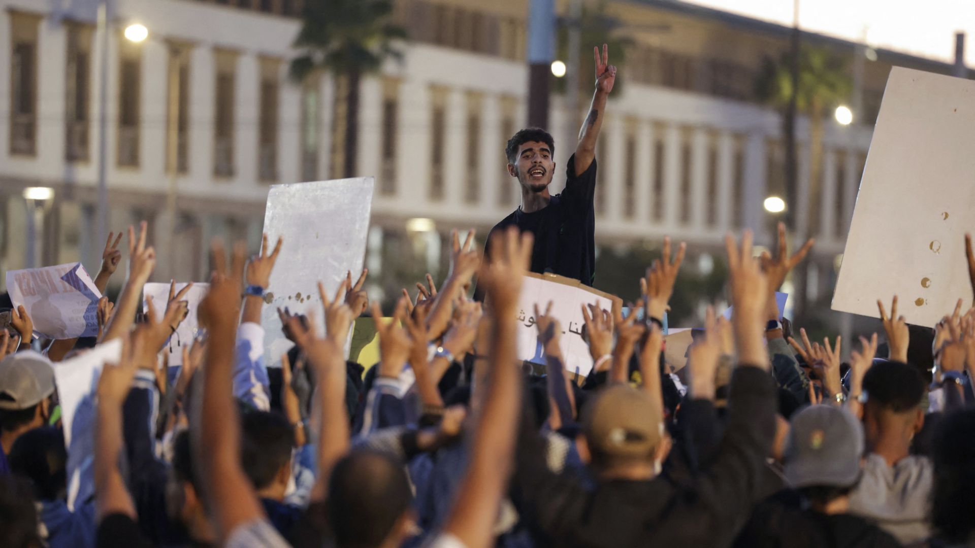 Maroc : 60 personnalités appellent le roi à des réformes de "fond"