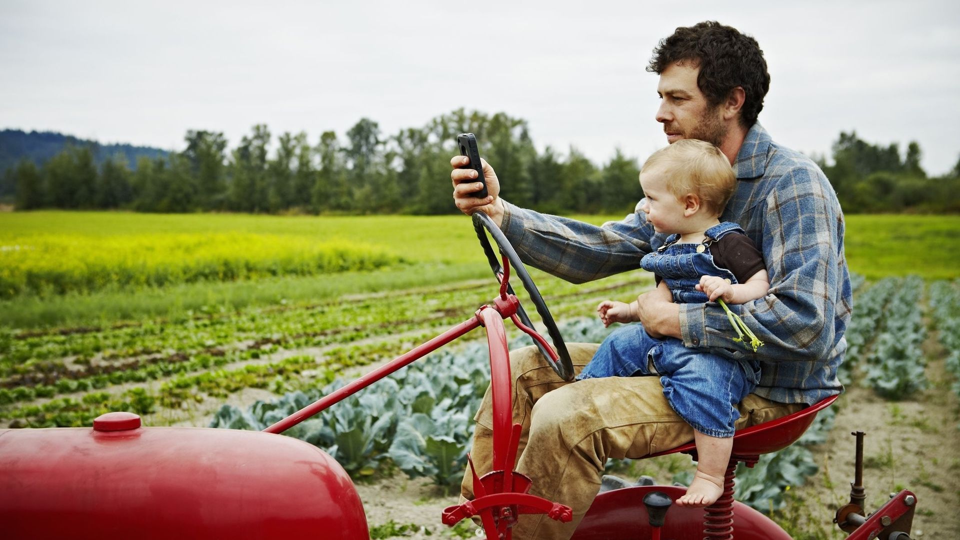 Sur Twitter et YouTube, les agriculteurs français prennent en main leur récit.