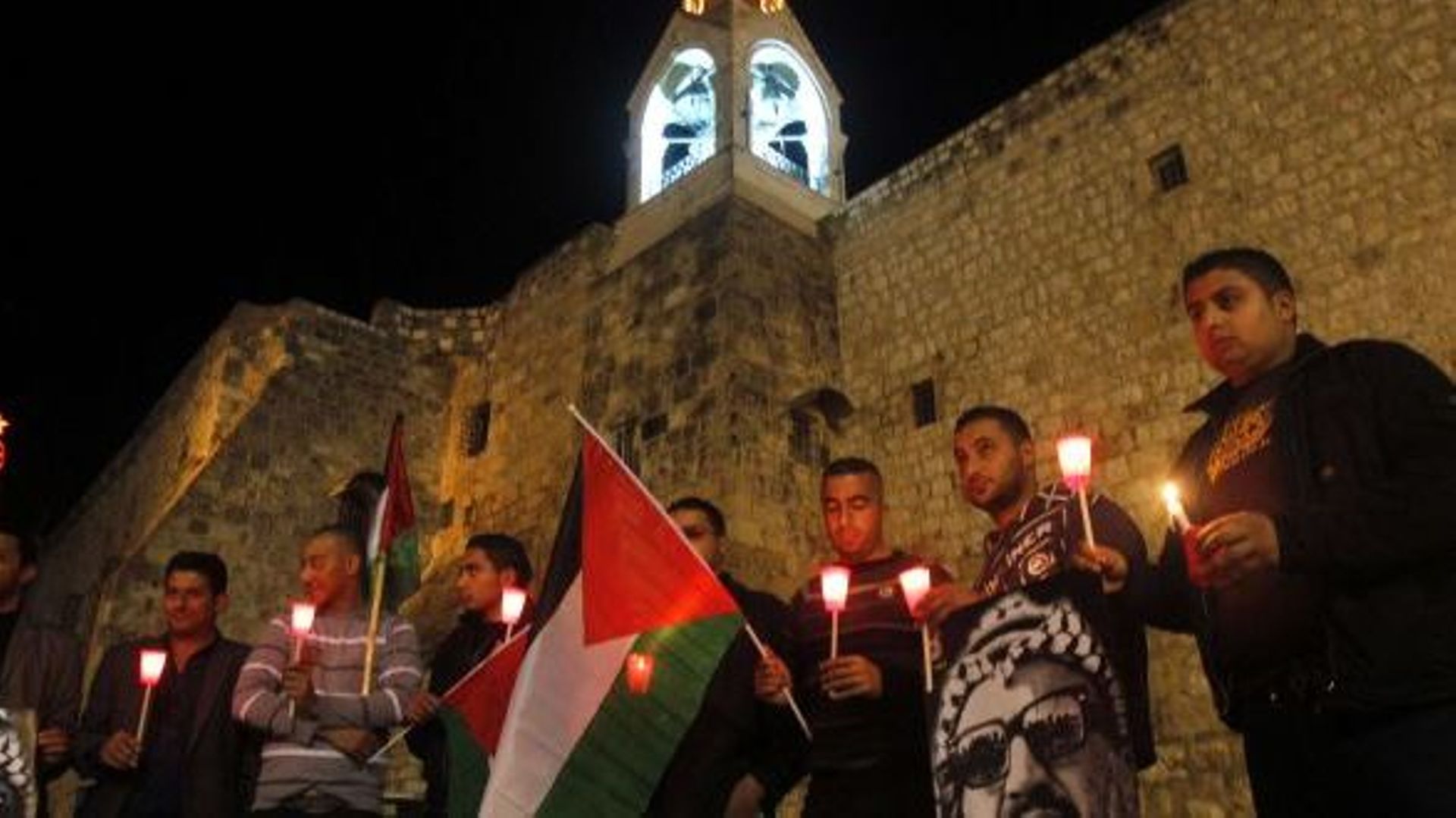 Veillée palestinienne de solidarité avec Gaza devant l'église de la Nativité à Bethléem