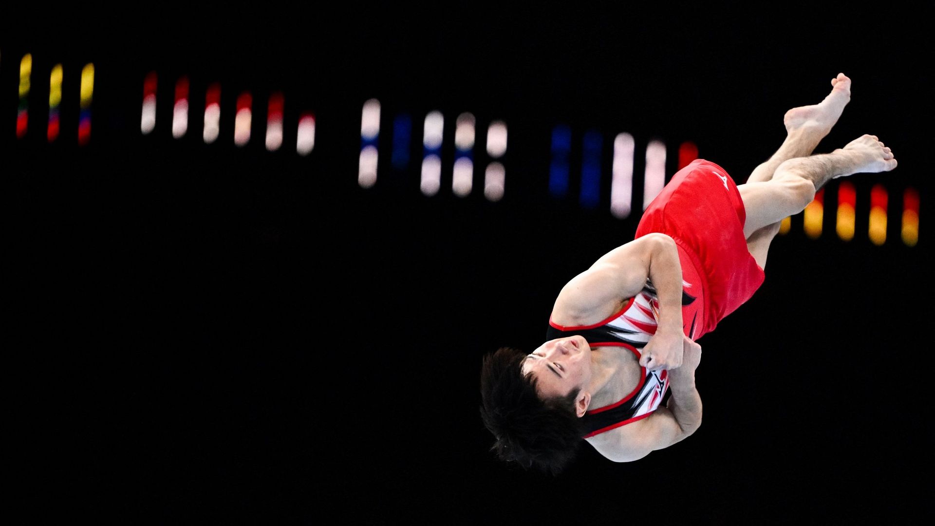 Coupe du monde de gymnastique: déjà une victoire pour Nina Derwael, Lisa  Vaelen sur le podium des barres asymétriques - La Libre