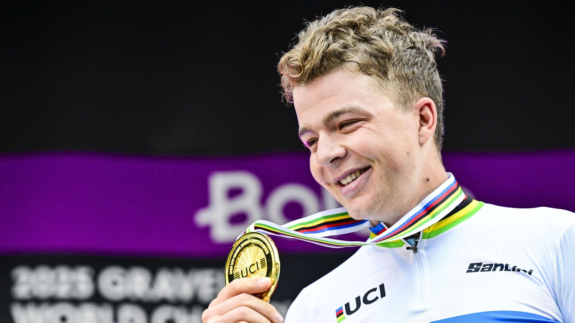 Florian Vermeersch clôture une période difficile par un titre mondial en gravel : "La fin d’un long retour"