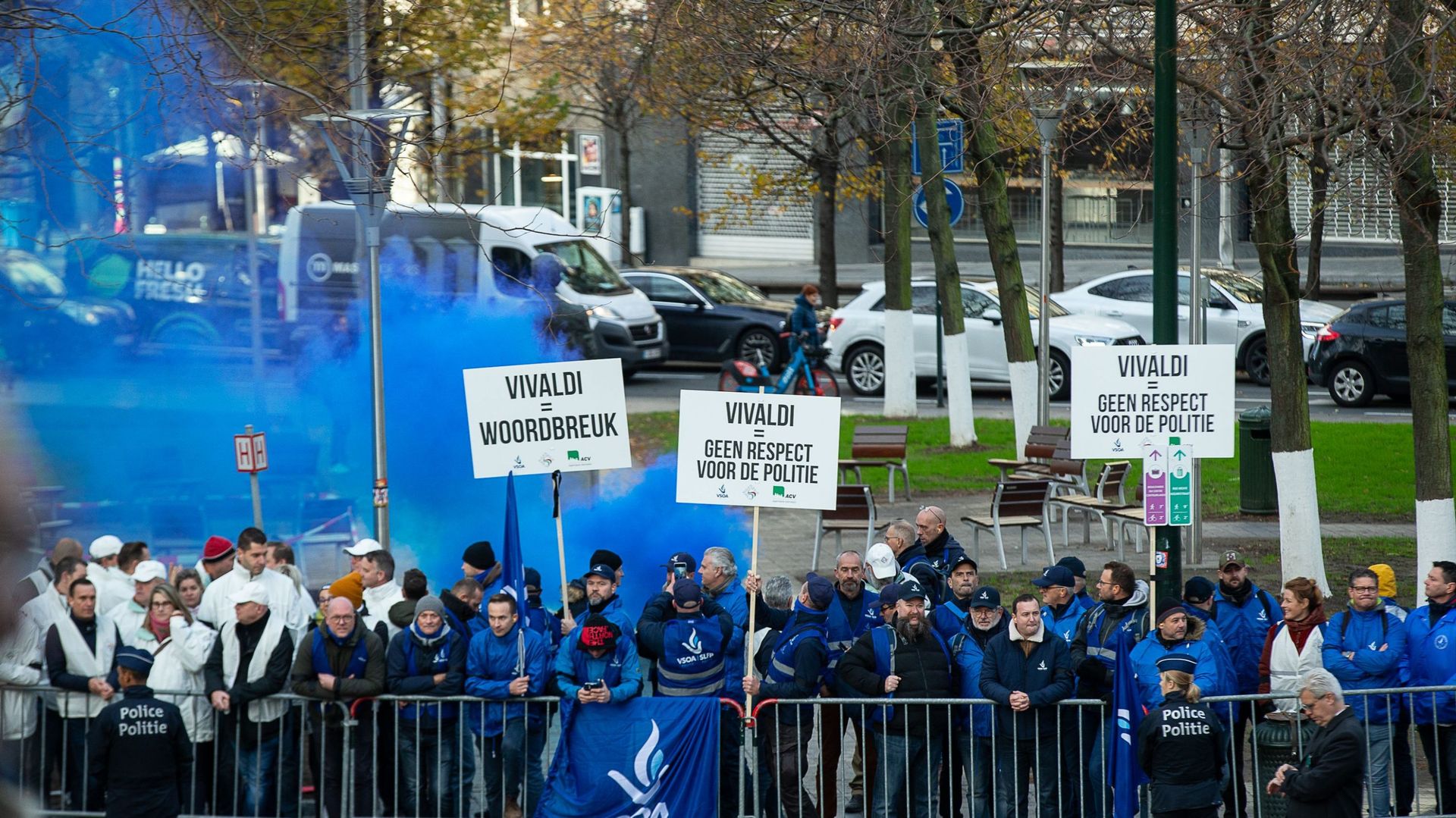 Policier Tué à Schaerbeek : Les Syndicats De Police Manifestent Contre ...