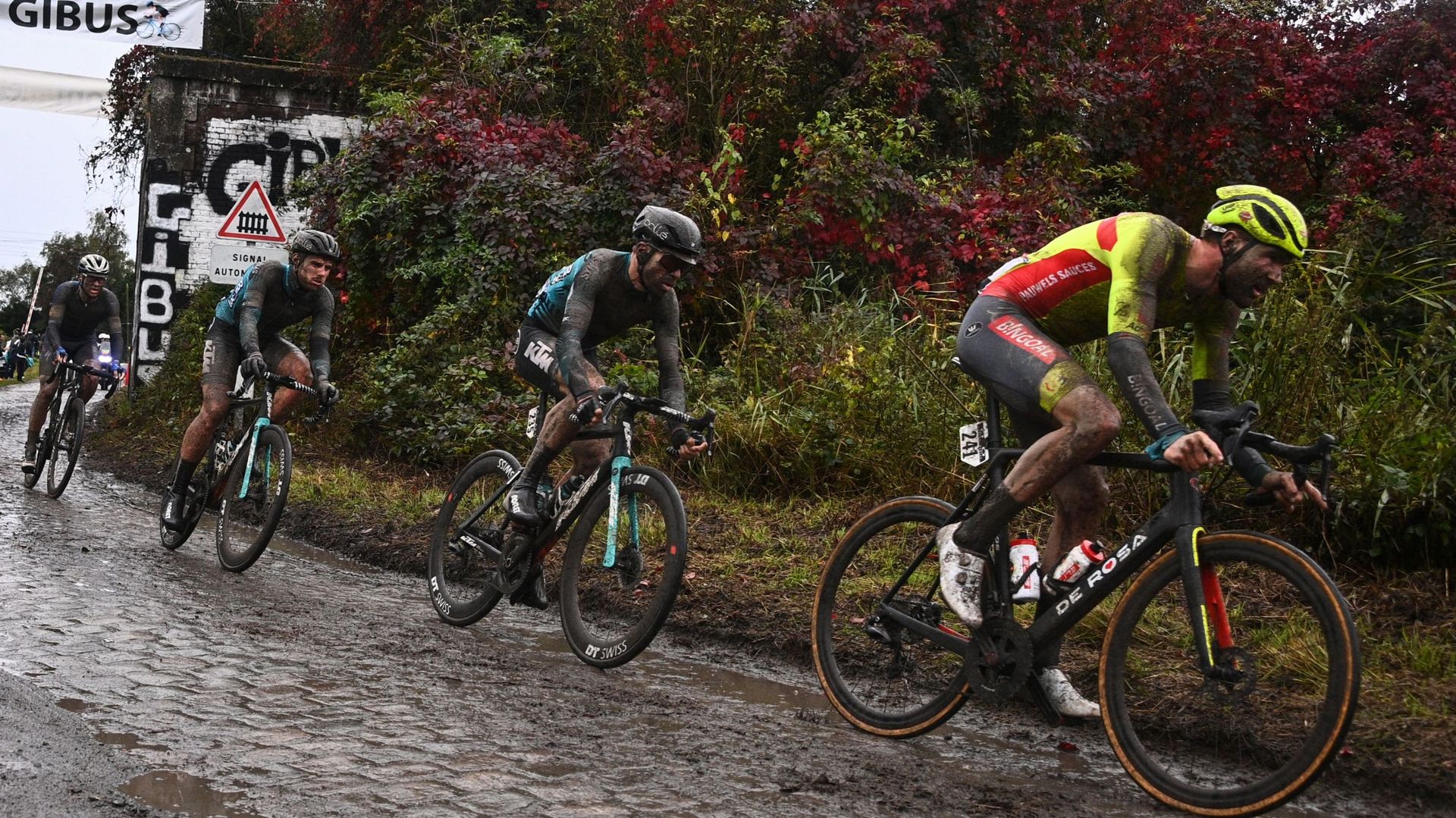 Paris-Roubaix : Bingoal Pauwels Sauce WB et Sport Vlaanderen-Baloise invitées, il y aura 6 équipes belges au départ