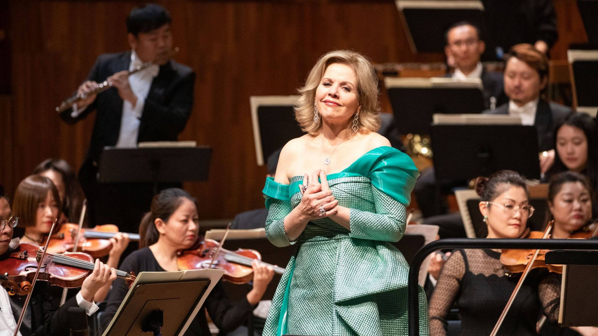 La grande soprano Renée Fleming renonce à sa tournée européenne à cause d’un problème de santé