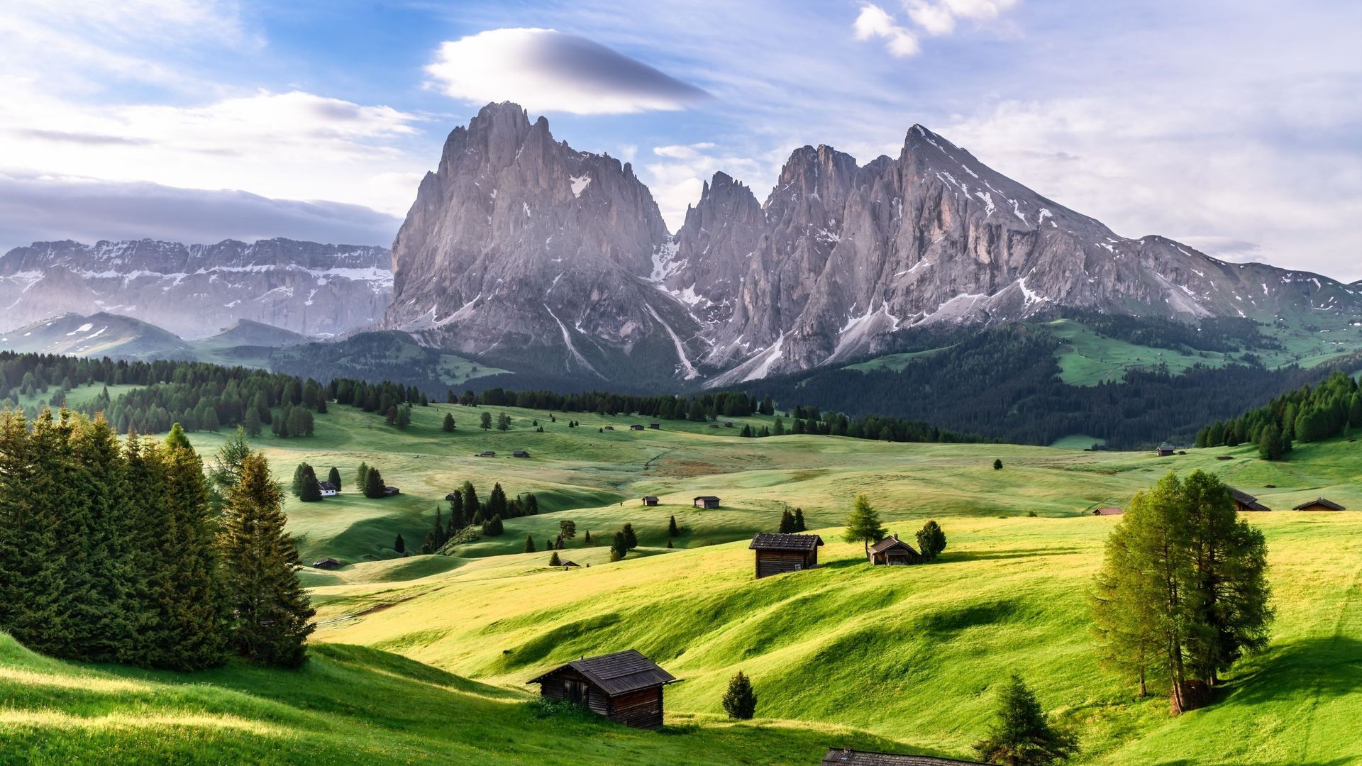 Les "Alpi di Siusi", dans la région du Trentin-Haut Adige, l'une des merveilles dont les touristes ont été privés en 2020. 