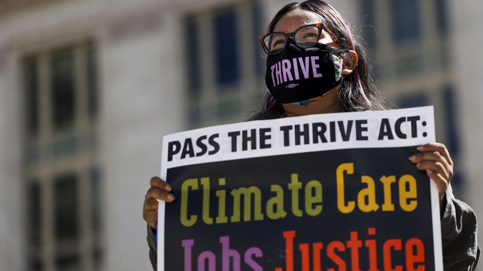 Manifestation dans le Colorado appelant le Congrès à voter un programme donnant la priorité au climat, aux soins, à l’emploi et à la justice. Photo d’illustration