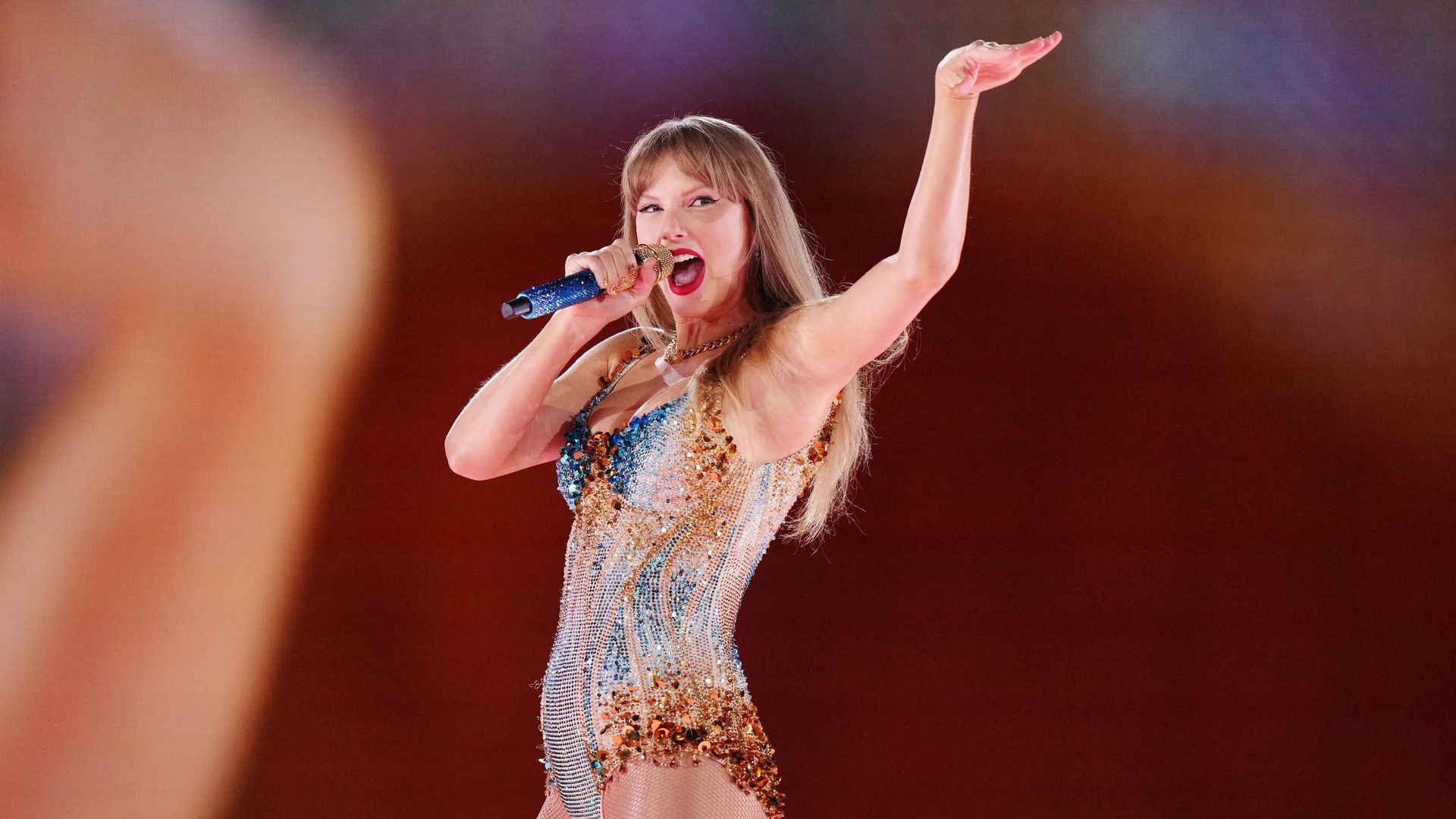 Taylor Swift pourquoi The Eras Tour est la tournée la plus folle de tous les temps RTBF Actus