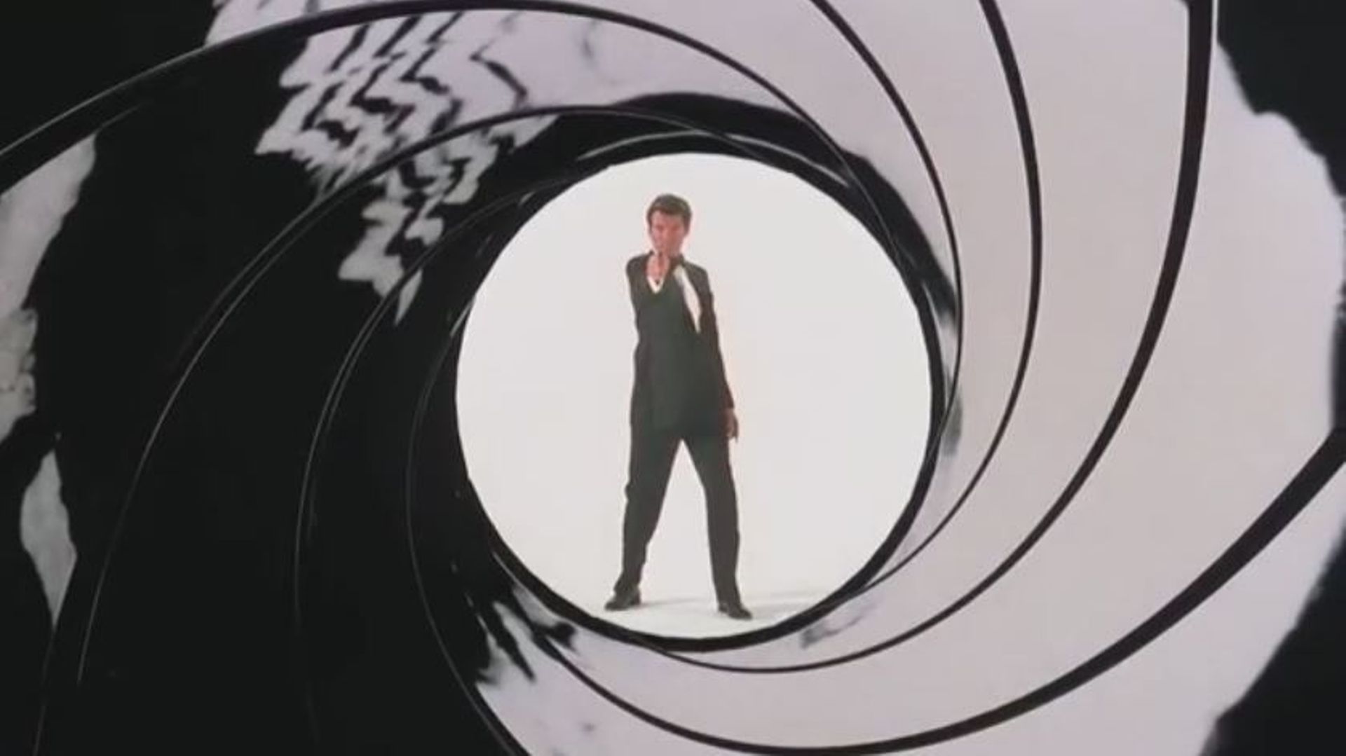 Les 10 anecdotes pour faire le malin dans la file du nouveau James Bond