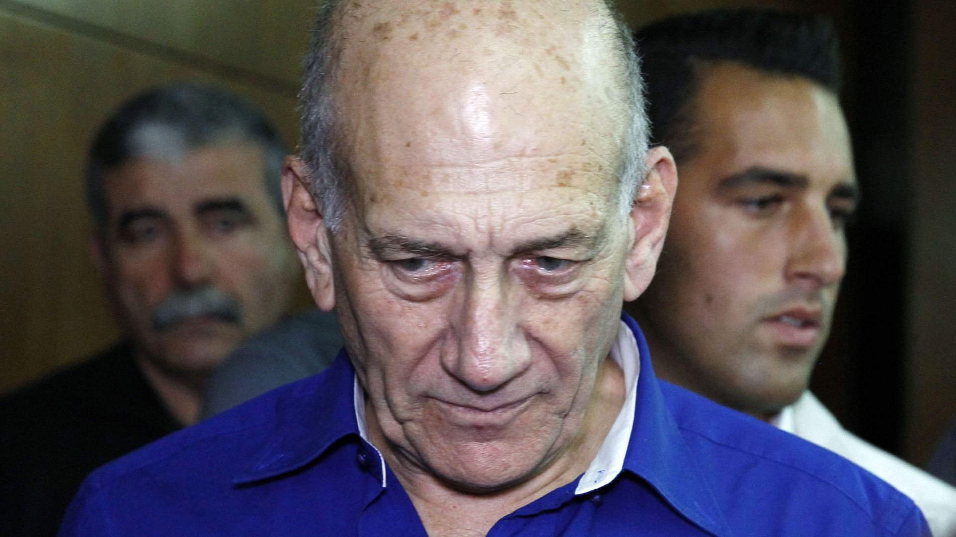 israel-l-ex-premier-ministre-olmert-condamne-a-huit-mois-ferme-pour-corruption