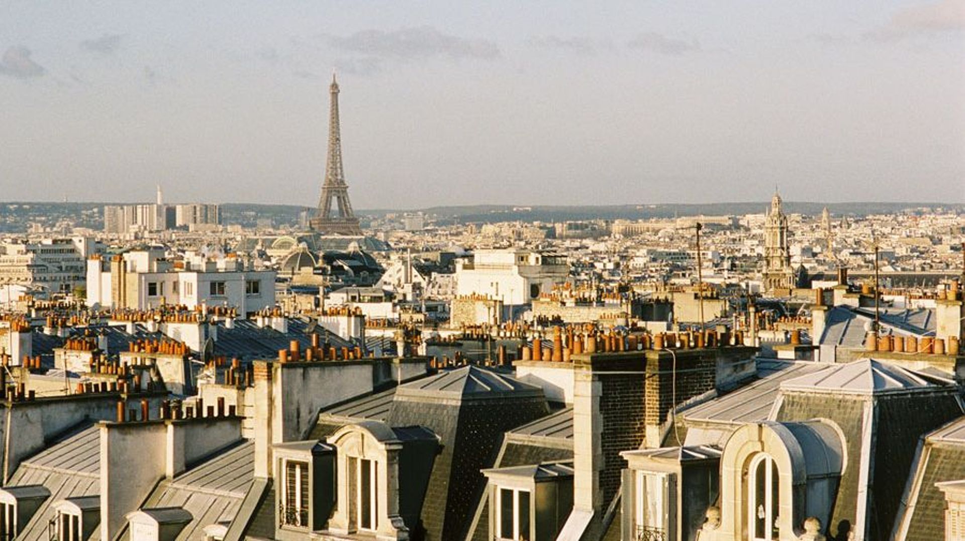 Vues imprenables de Paris avec la série découverte "Sur les toits des villes" 
