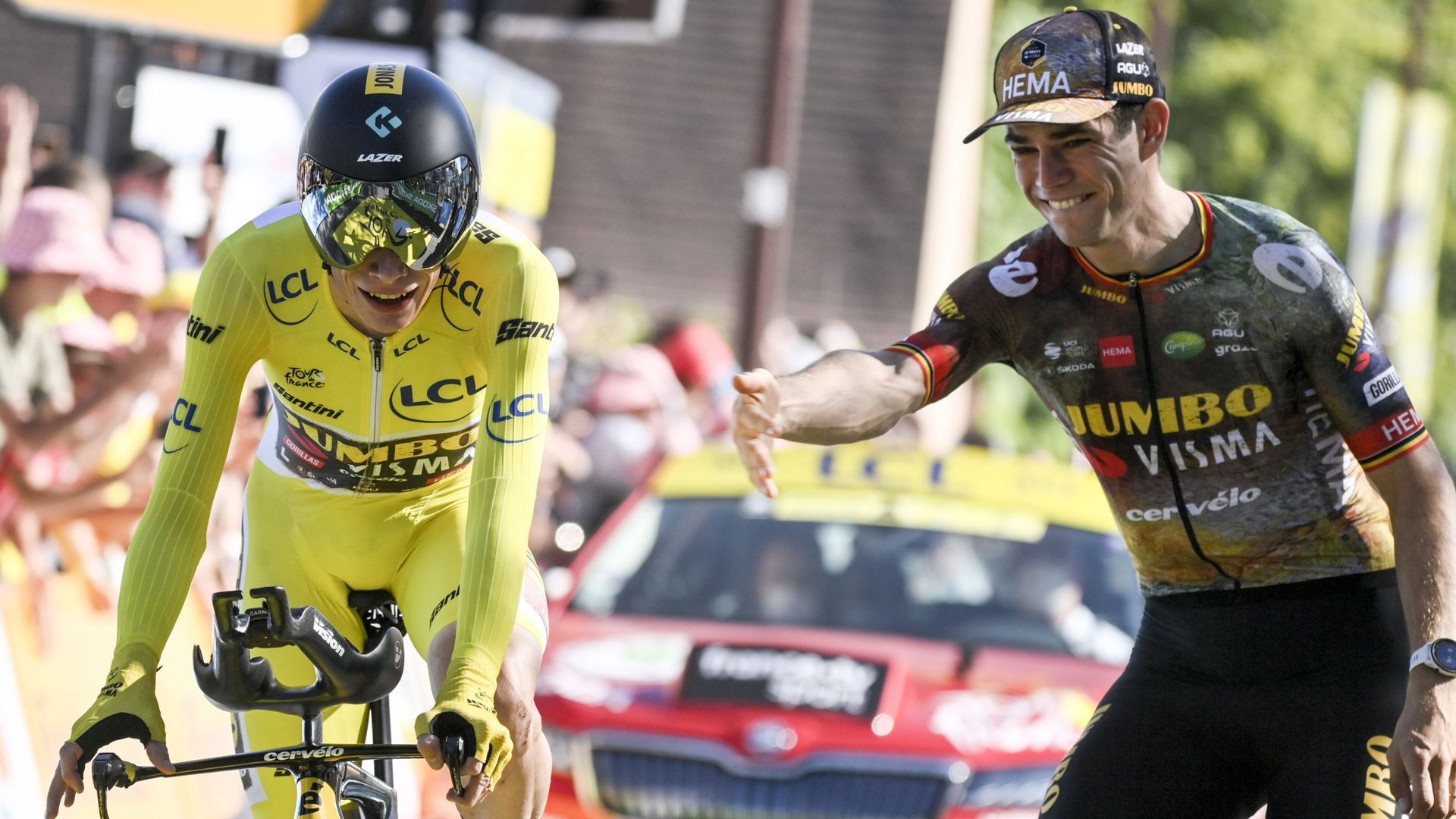 Jonas Vingegaard et Wout van Aert lors de la 20e étape du Tour de France.