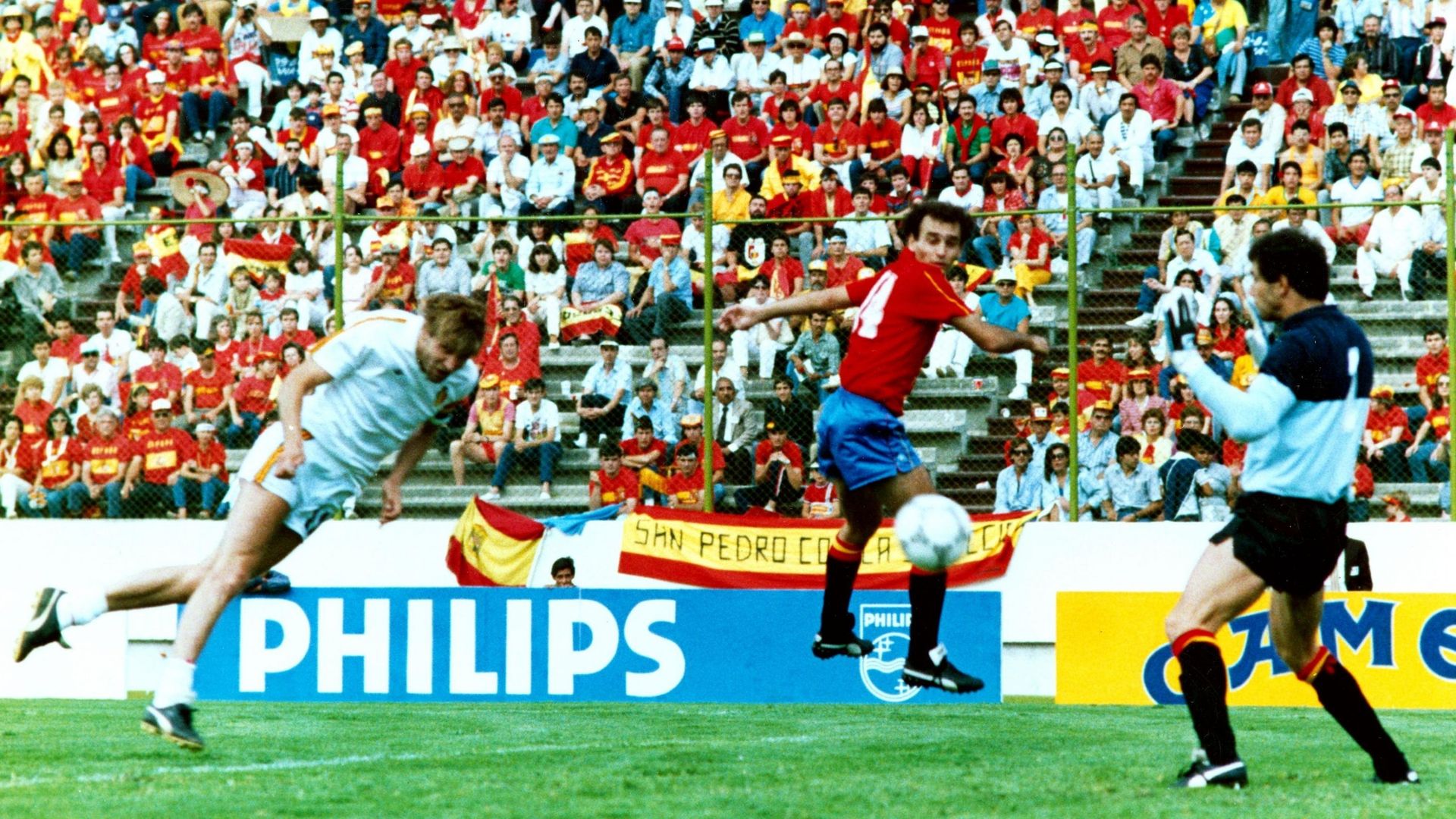 But de Ceulemans lors du quart de finale de la coupe du monde 1986 au Mexique.