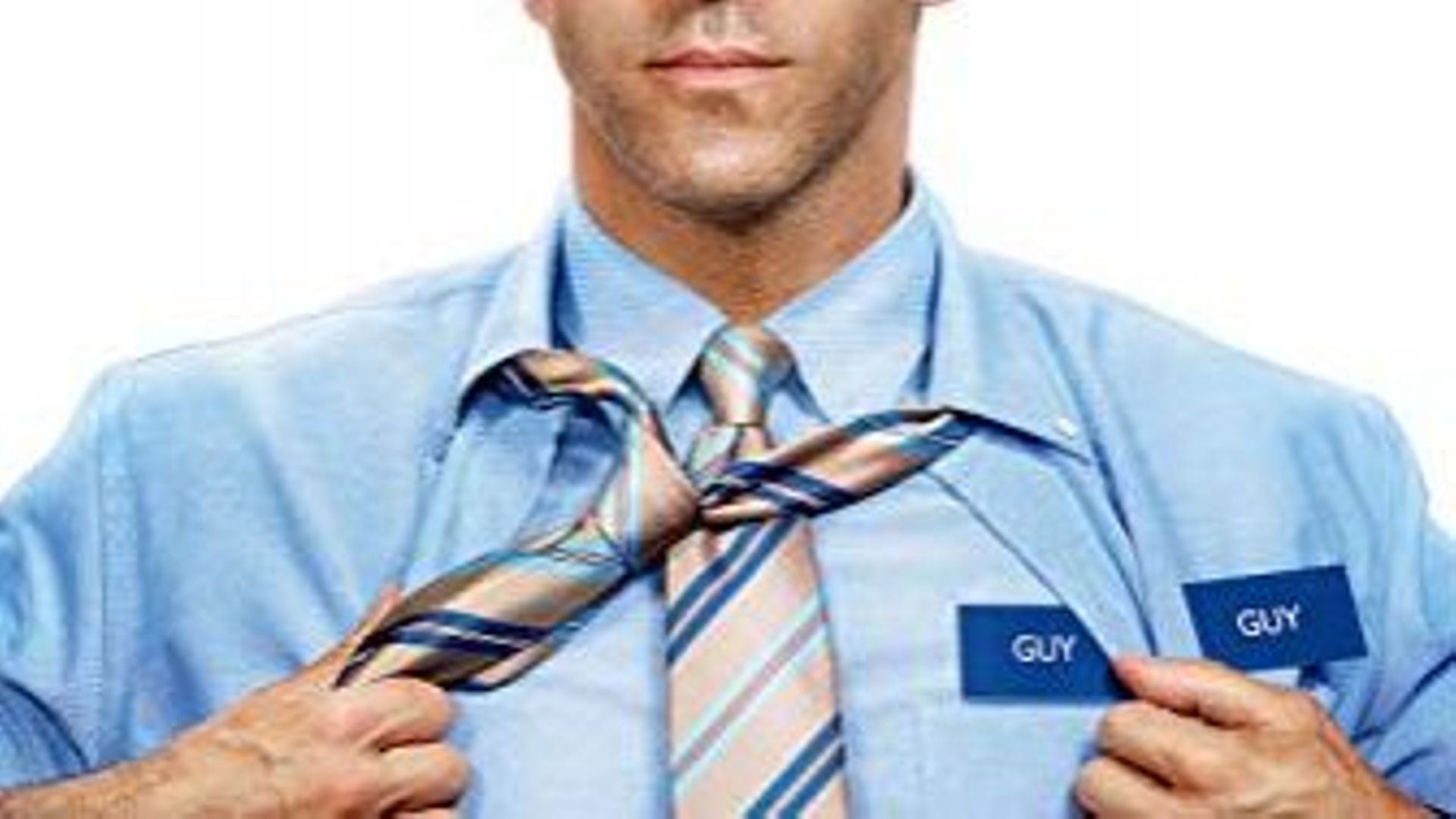 "Free Guy", l’antihéros, interprété par Ryan Reynolds explore avec légèreté la frontière entre virtuel et réel, en jouant avec les codes chers aux gamers.