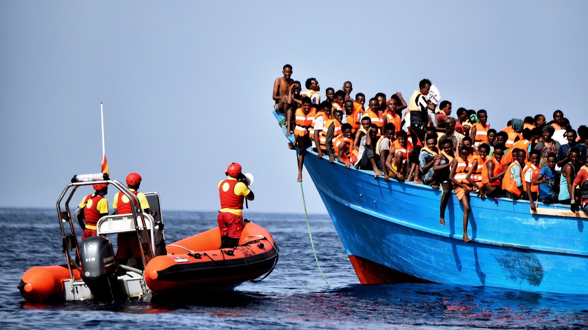 Naufrage en Méditerranée, des dizaines de migrants pourraient avoir ...