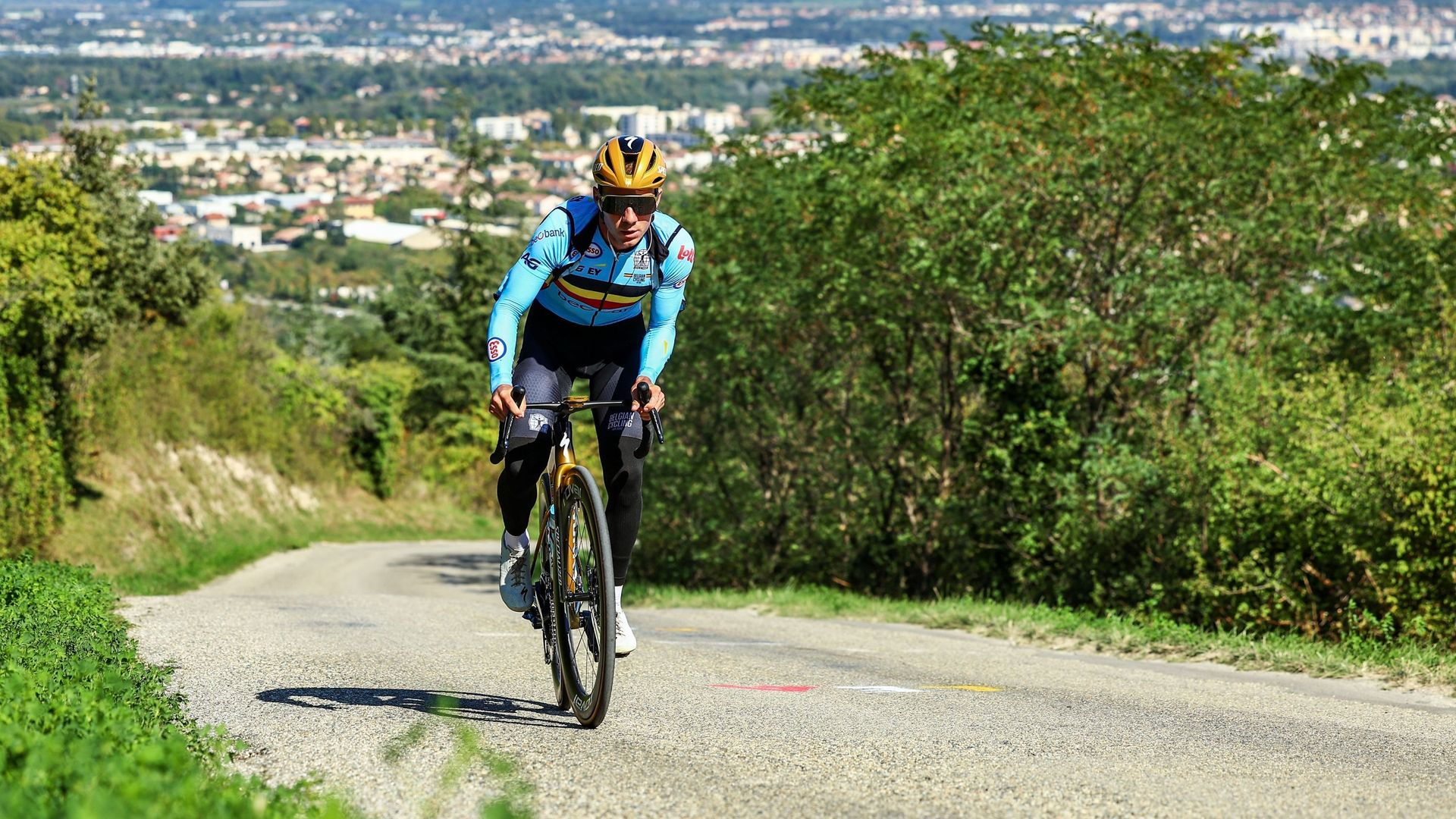 Euro de cyclisme – Remco Evenepoel reconnaît le parcours de la course en ligne après son sacre sur le chrono : "Pas vraiment une sortie de récupération"