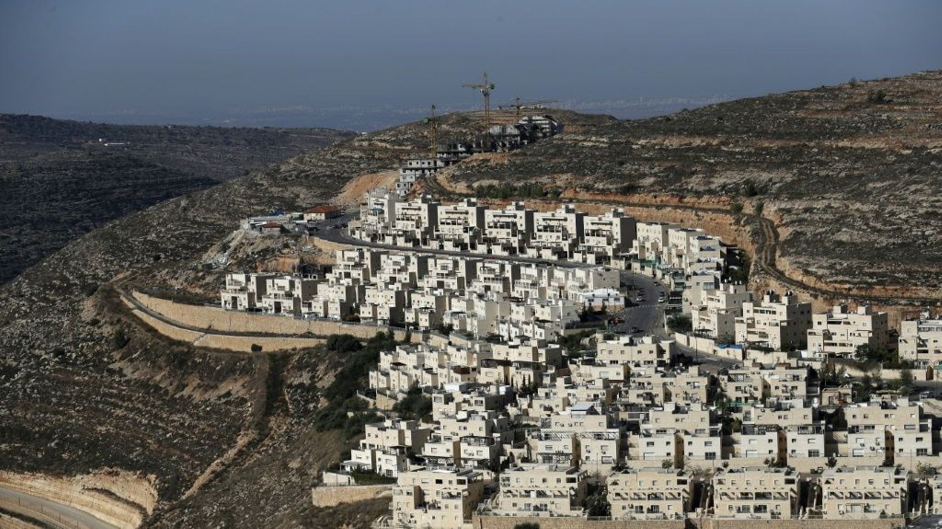 Une vue générale de la colonie de Givat Zeev, près de la ville palestinienne de Ramallah, en Cisjordanie occupée, le 19 novembre 2019