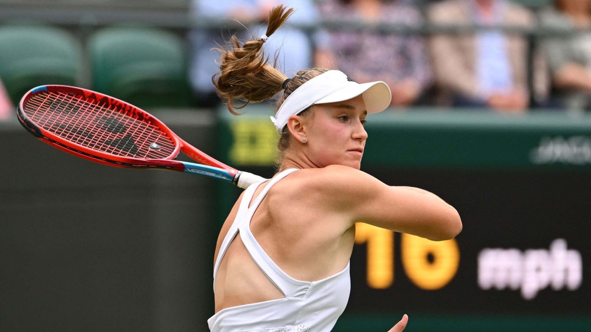 Elena Rybakina à Wimbledon face à Ajla Tomljanovic