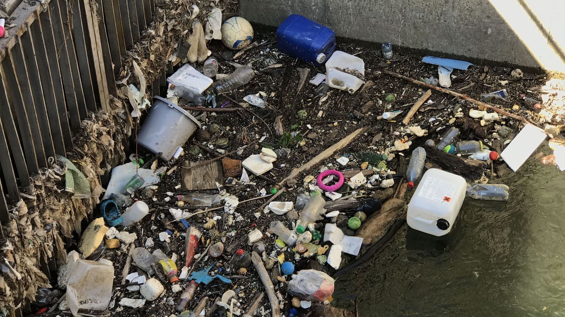 1000 tonnes de déchets récupérés chaque année dans les centrales hydrauliques de la Meuse