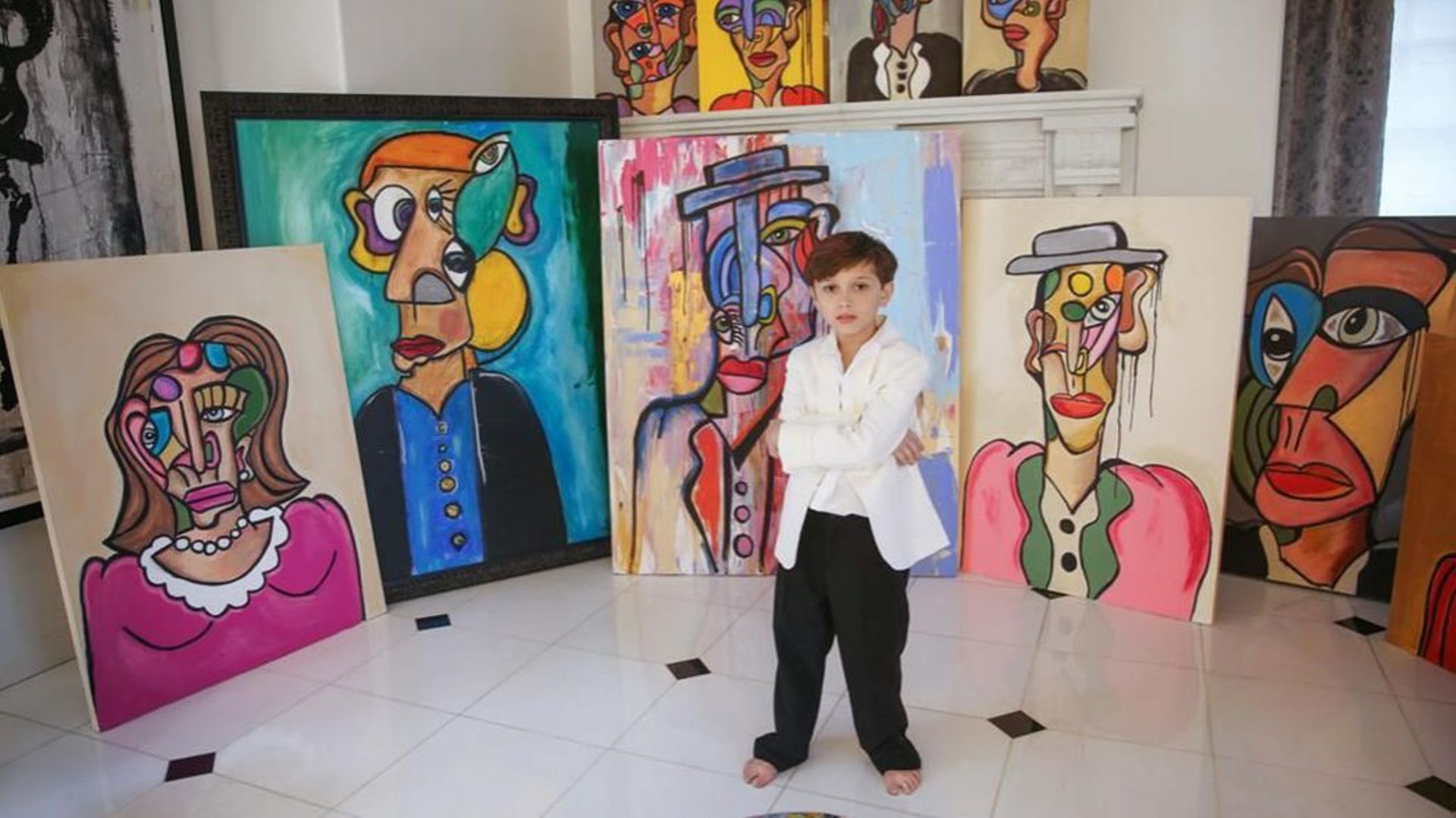 Andres Valencia cite Pablo Picasso, George Condo et Jean-Michel Basquiat parmi les artistes qui l’inspirent le plus.