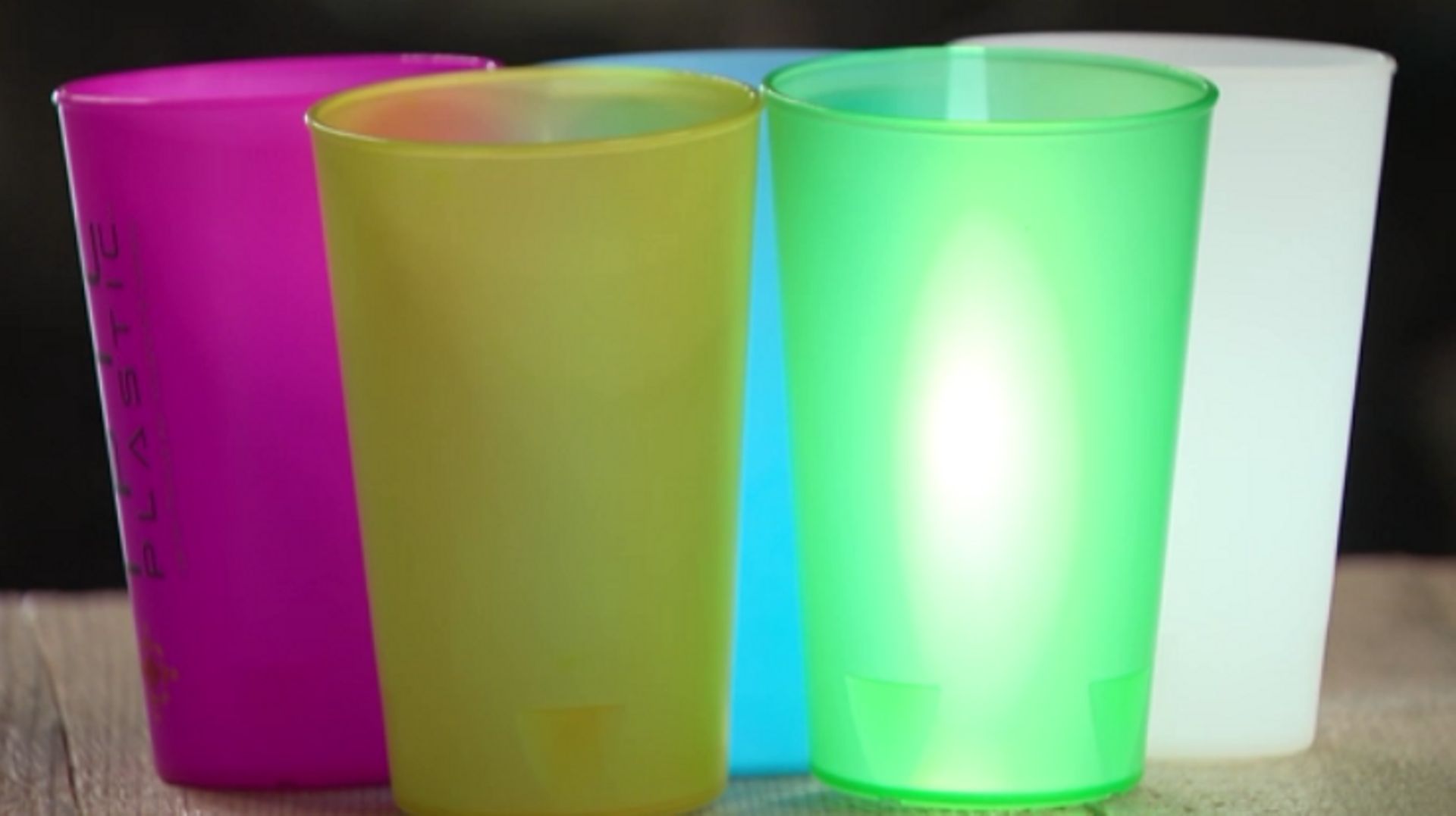 Oupeye : des gobelets en plastique 100% recyclables pour les festivals