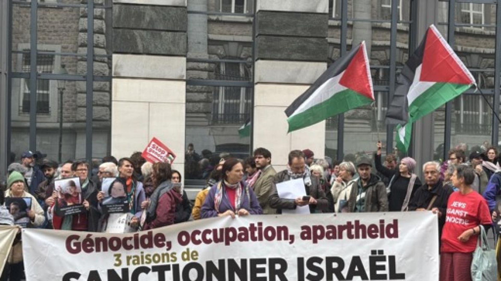 Guerre Israël-Gaza : un rassemblement pro-palestinien devant le ministère des Affaires étrangères à Bruxelles