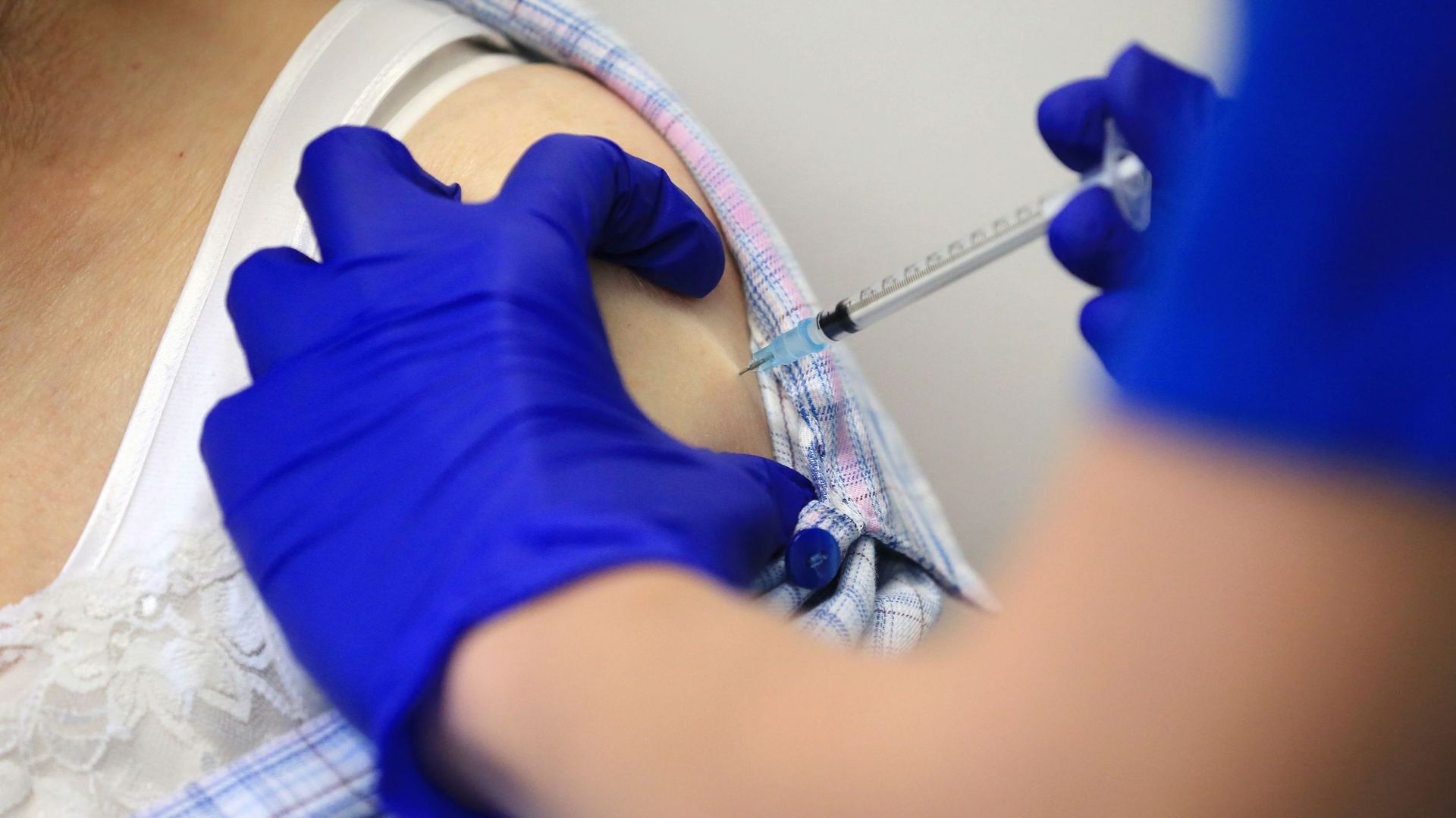 Coronavirus :  un deuxième "essai pilote" de vaccination aura lieu le 30 décembre