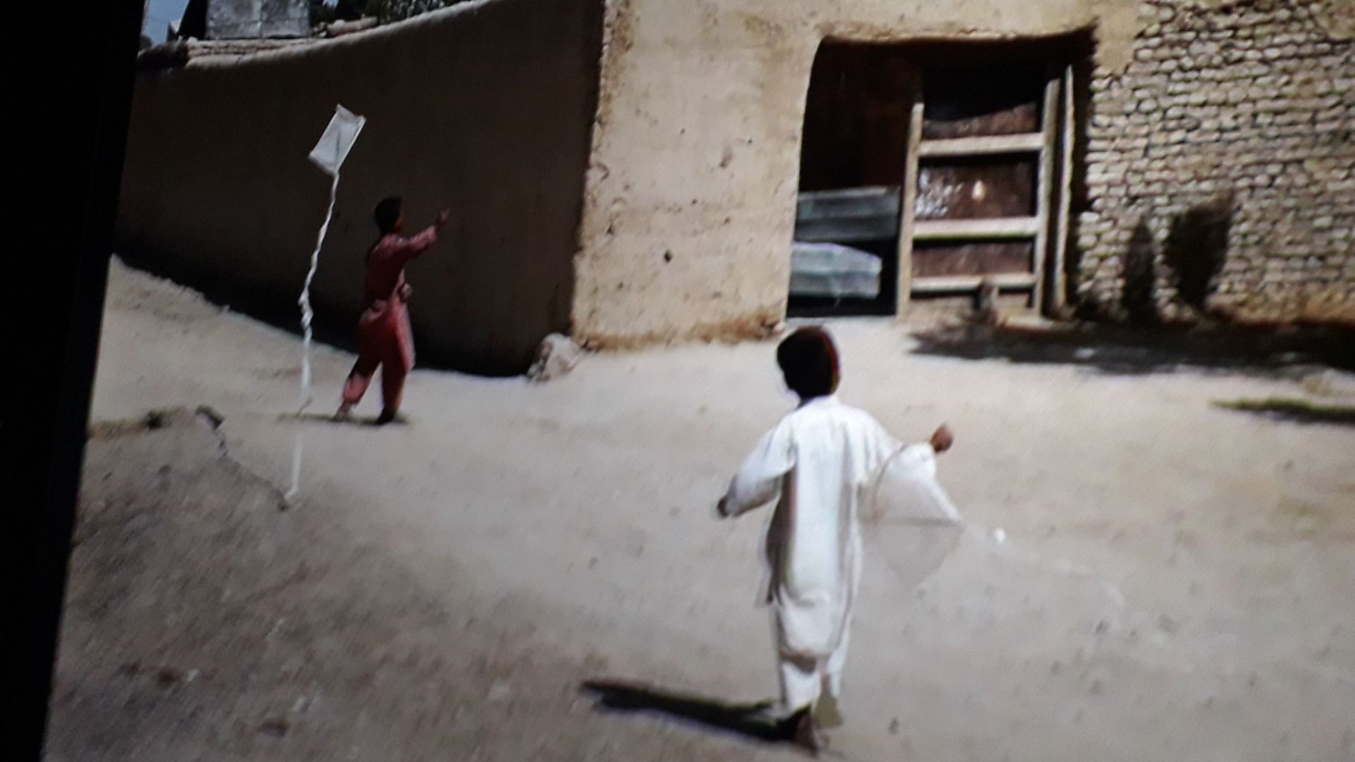 The Nature of the Game, Francis Alÿs, Papalote, Afghanistan.