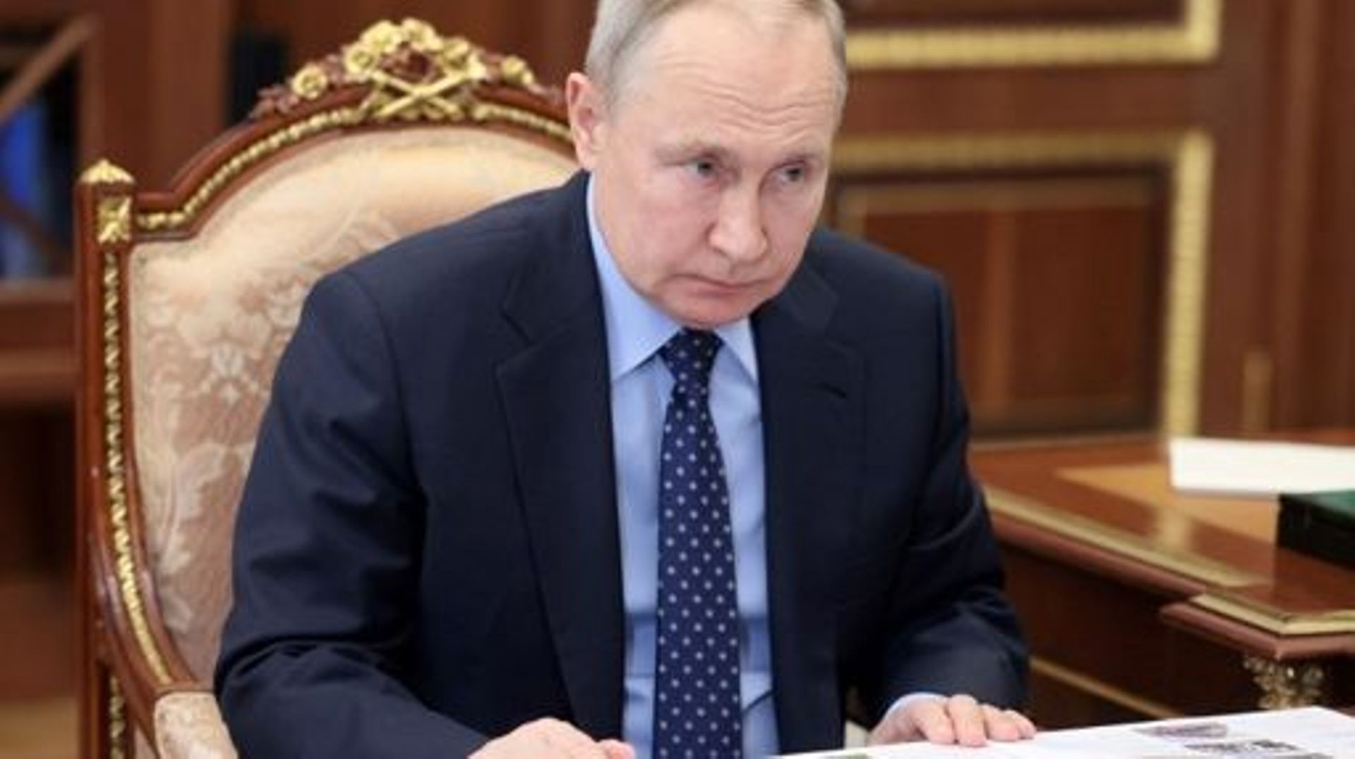 Guerre en Ukraine : Vladimir Poutine signe la loi facilitant la mobilisation des Russes dans l’armée