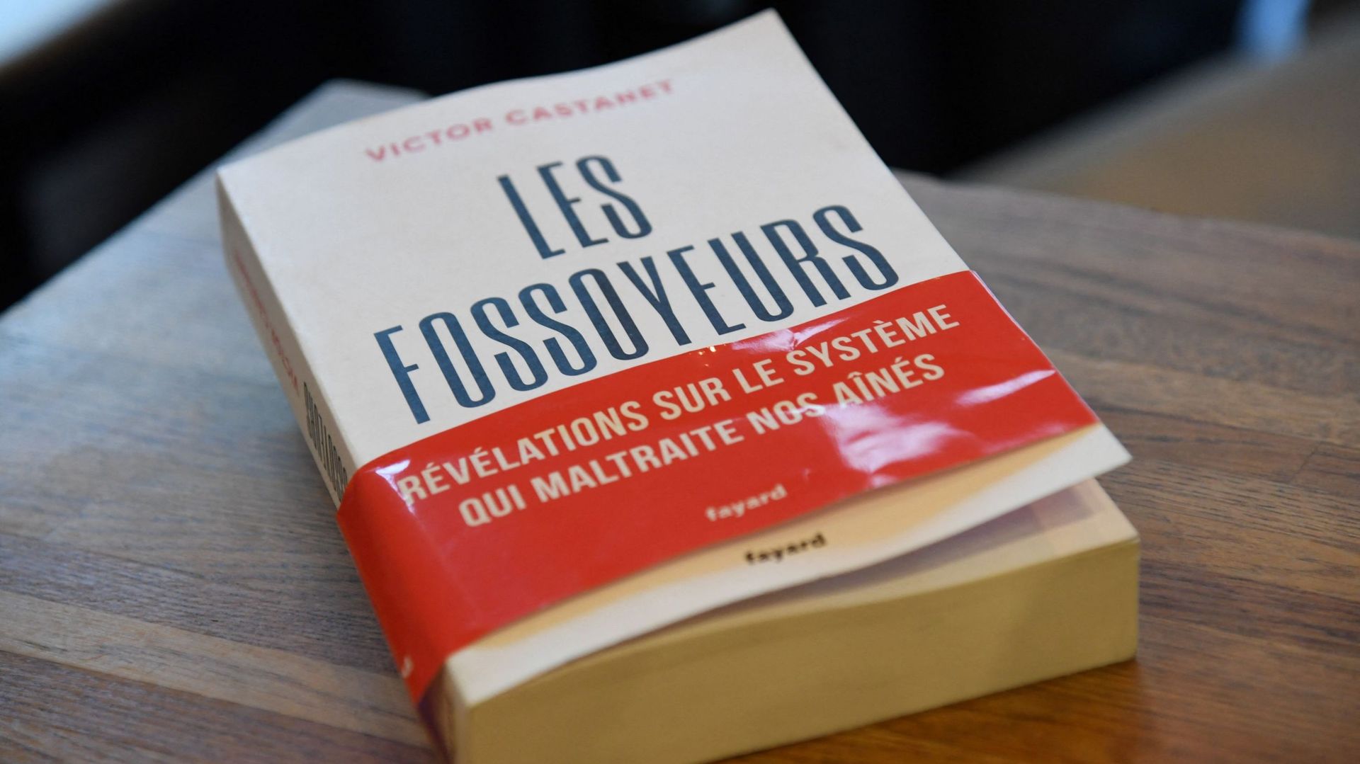 "Les Fossoyeurs", par Victor Castanet