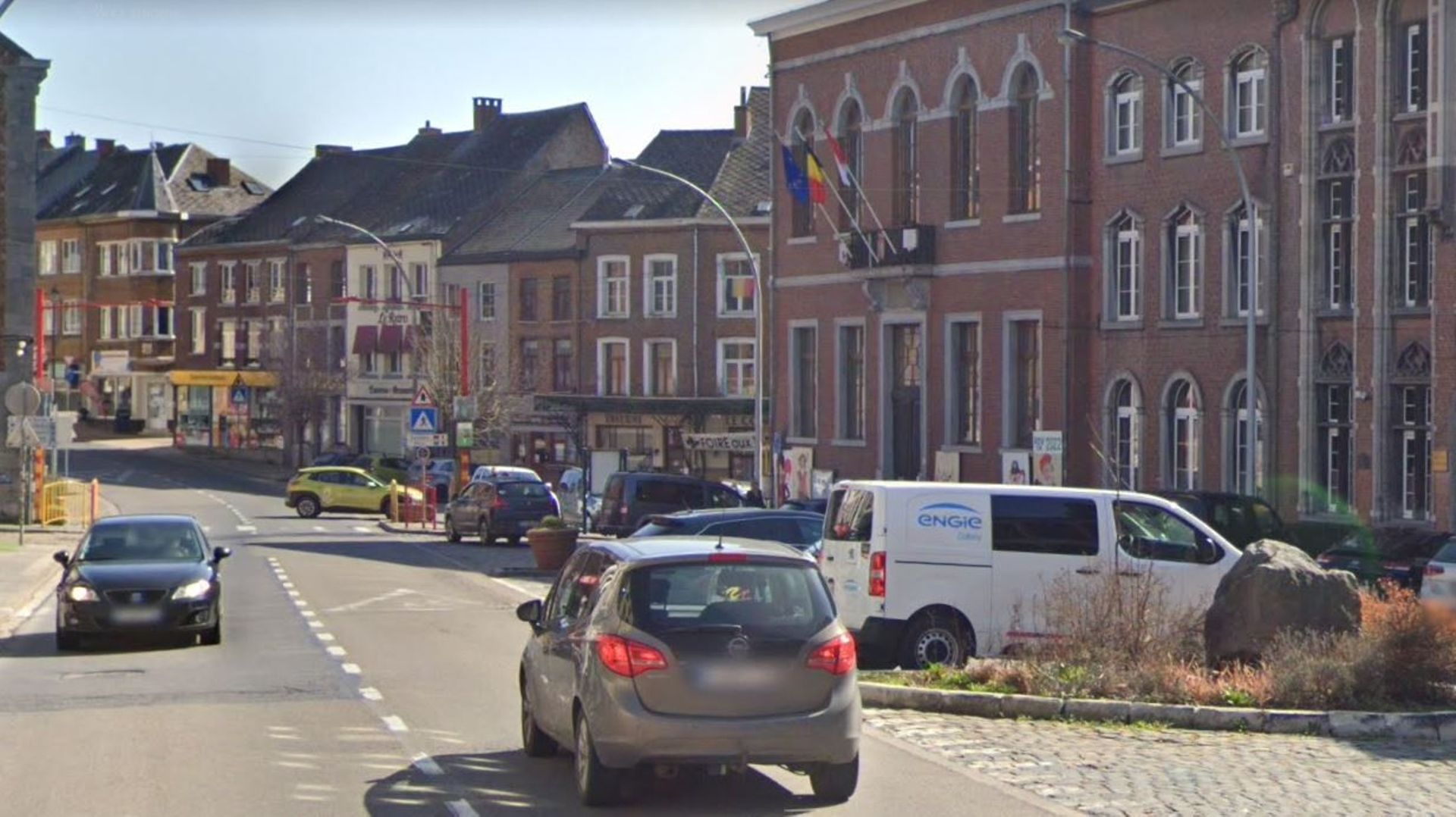 Beaumont un an de travaux sur la Grand Place et une circulation