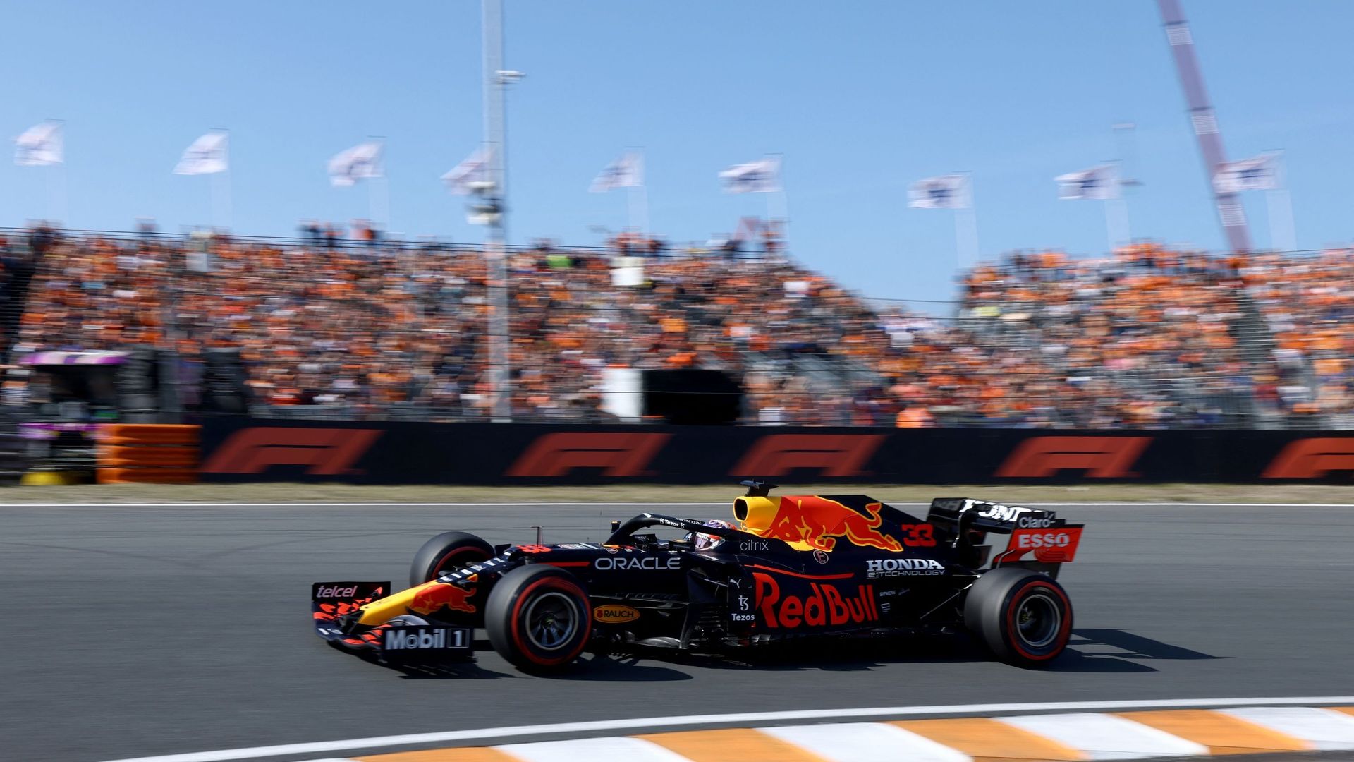 Max Verstappen au volant de sa Red Bull