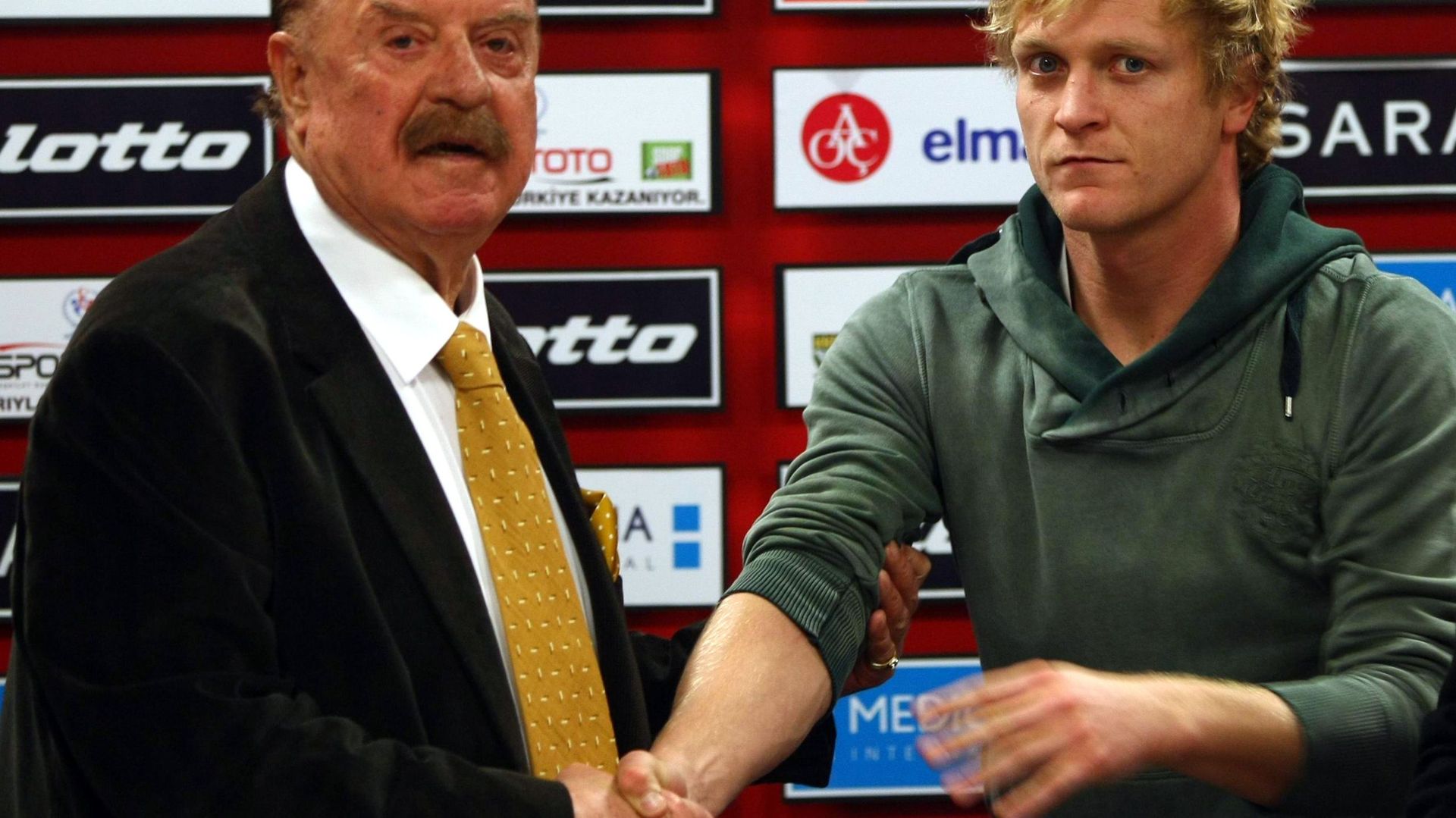 Quatre buts de Vleminckx pour son premier match rtbf.be