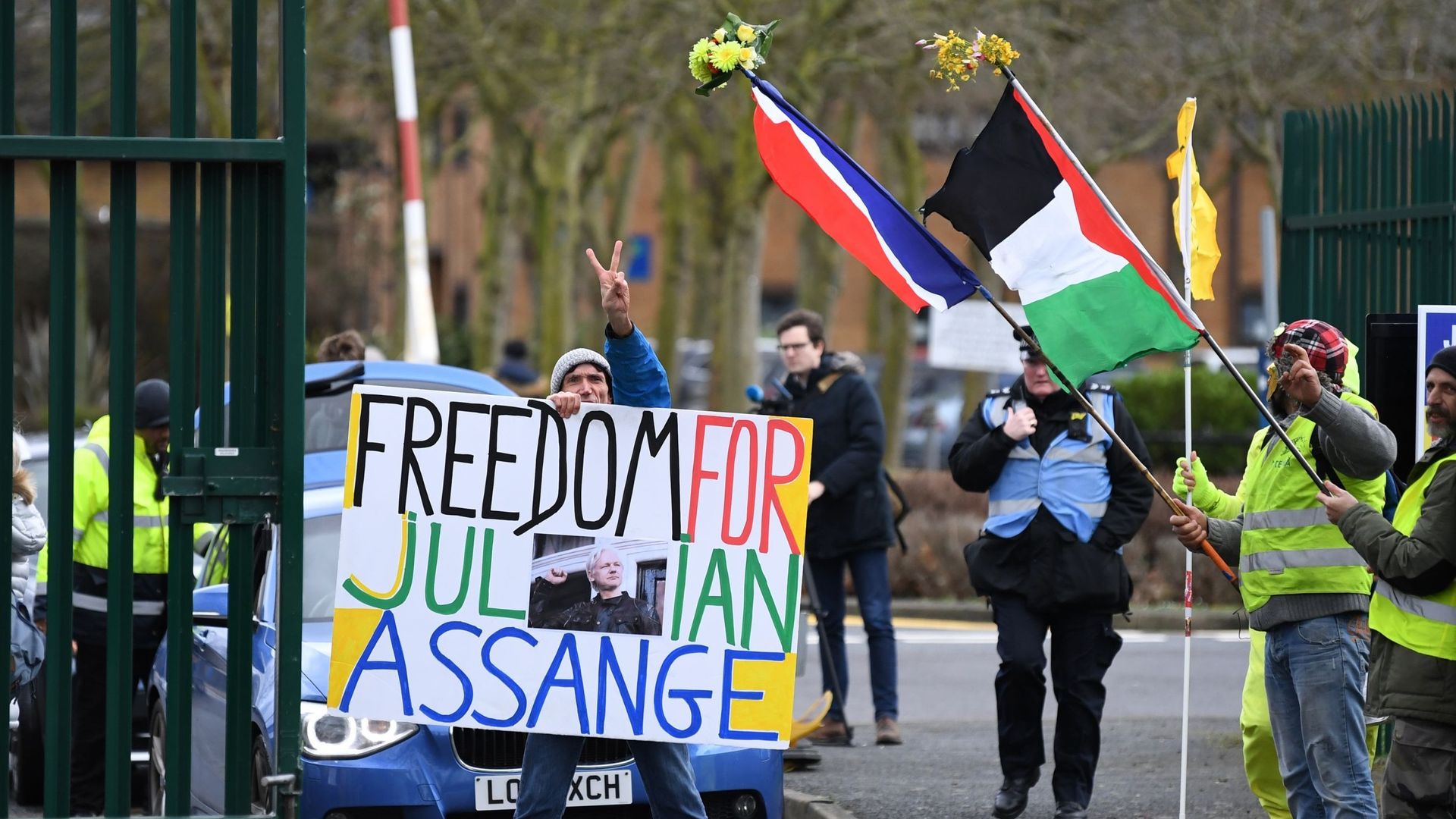 Demande d'extradition : pourquoi Julian Assange risque-t-il 175 ans de prison ?