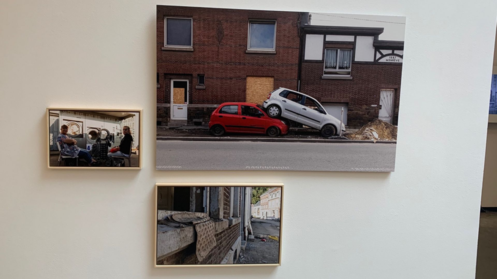 "Au-delà du concevable" : des photos des inondations de juillet exposées à Charleroi