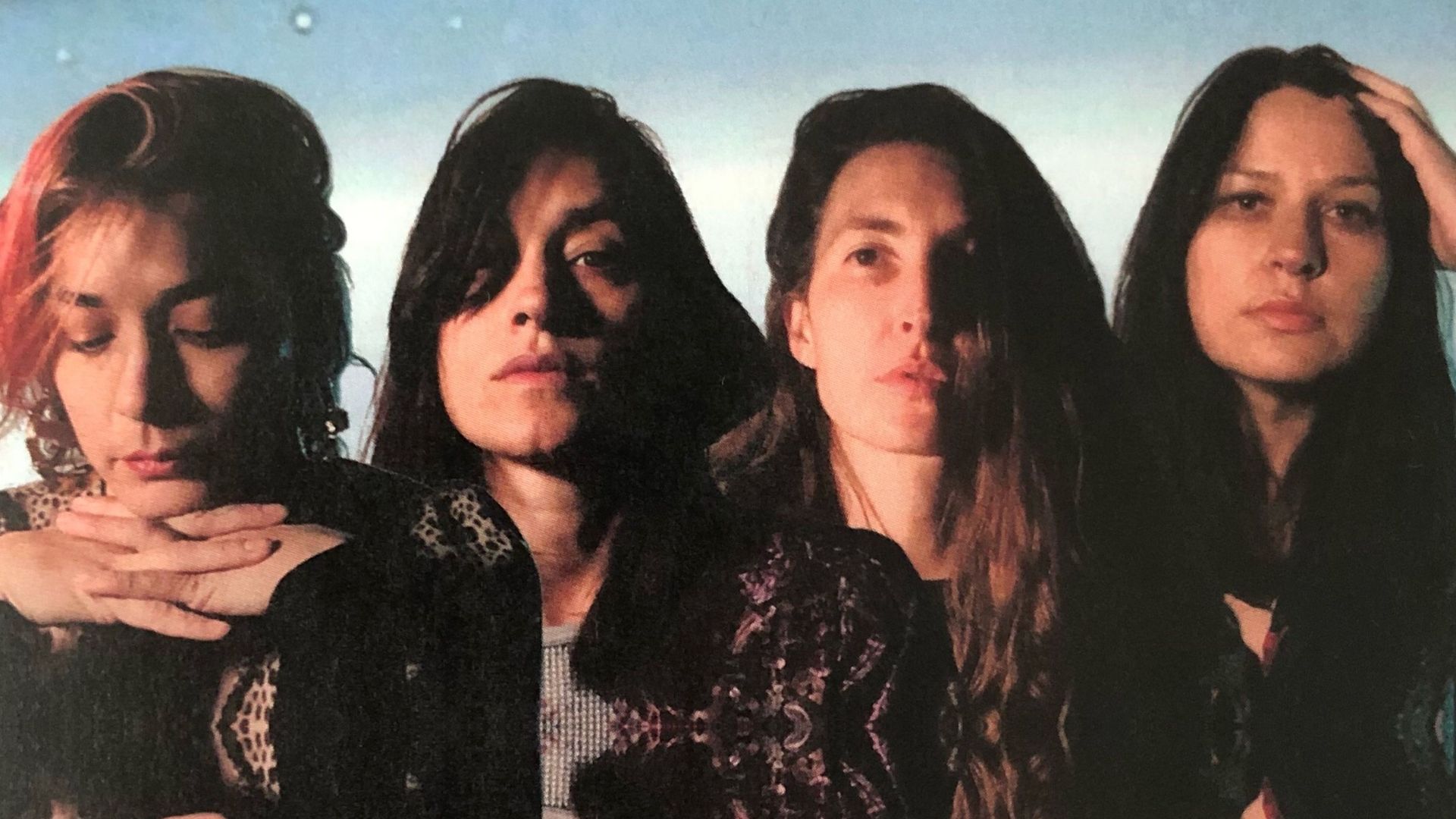 Warpaint : L.A women are back avec "Radiate Like This" (interview)