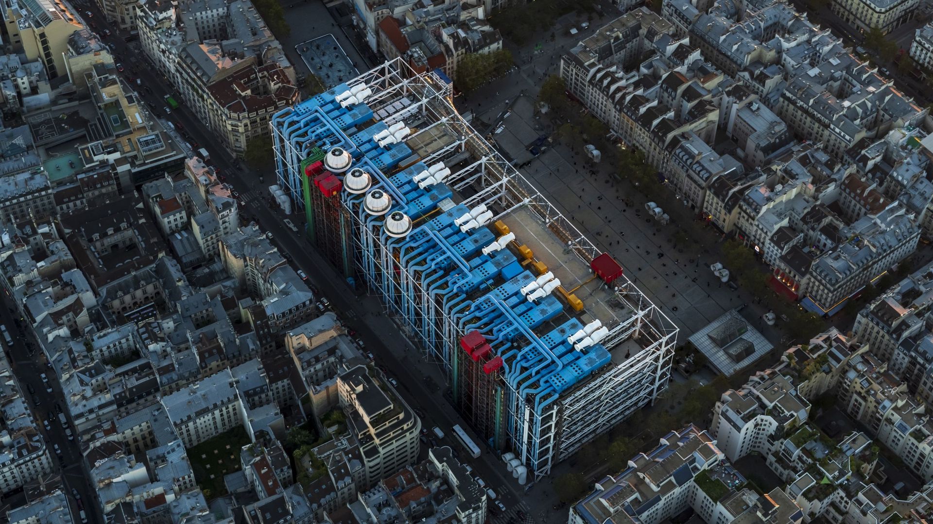 Le Centre Pompidou se visite en ligne
