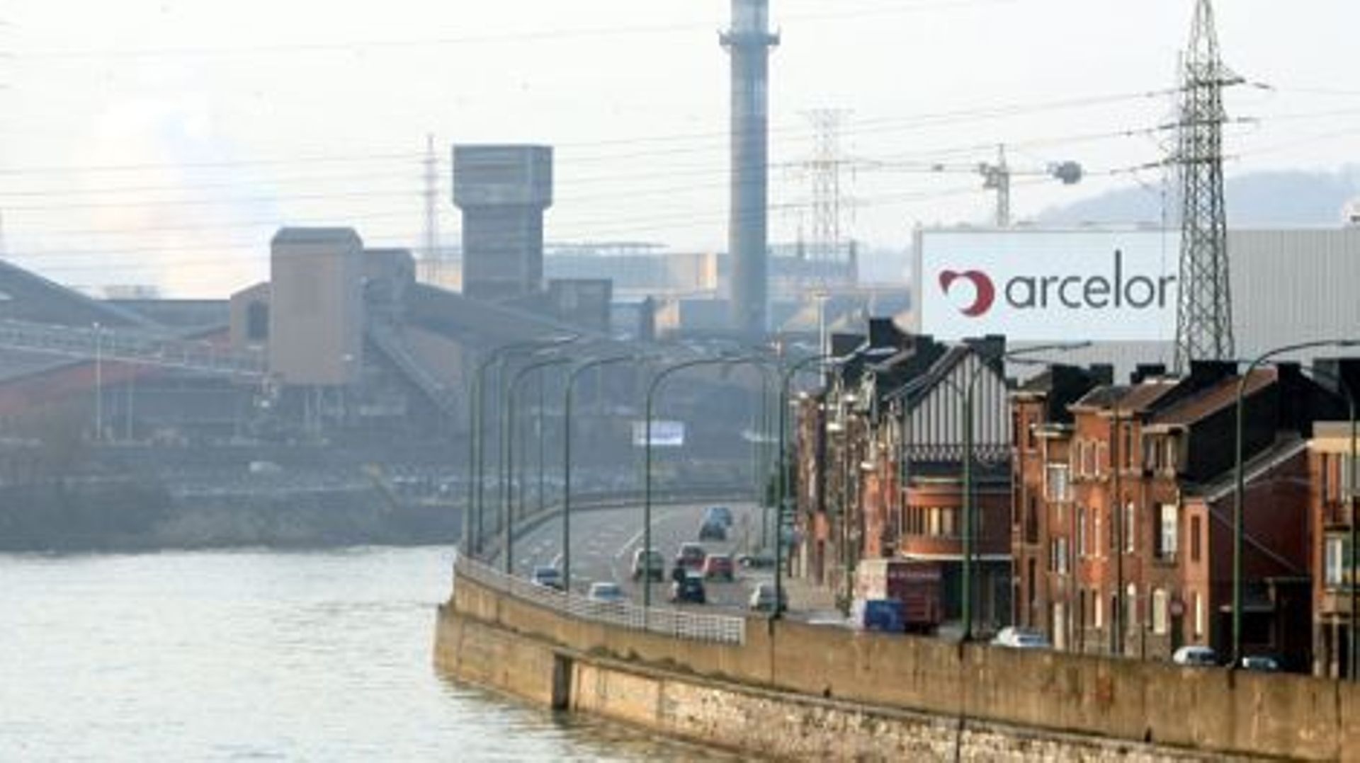 J.-C. Marcourt: ArcelorMittal prend les travailleurs du froid en otage