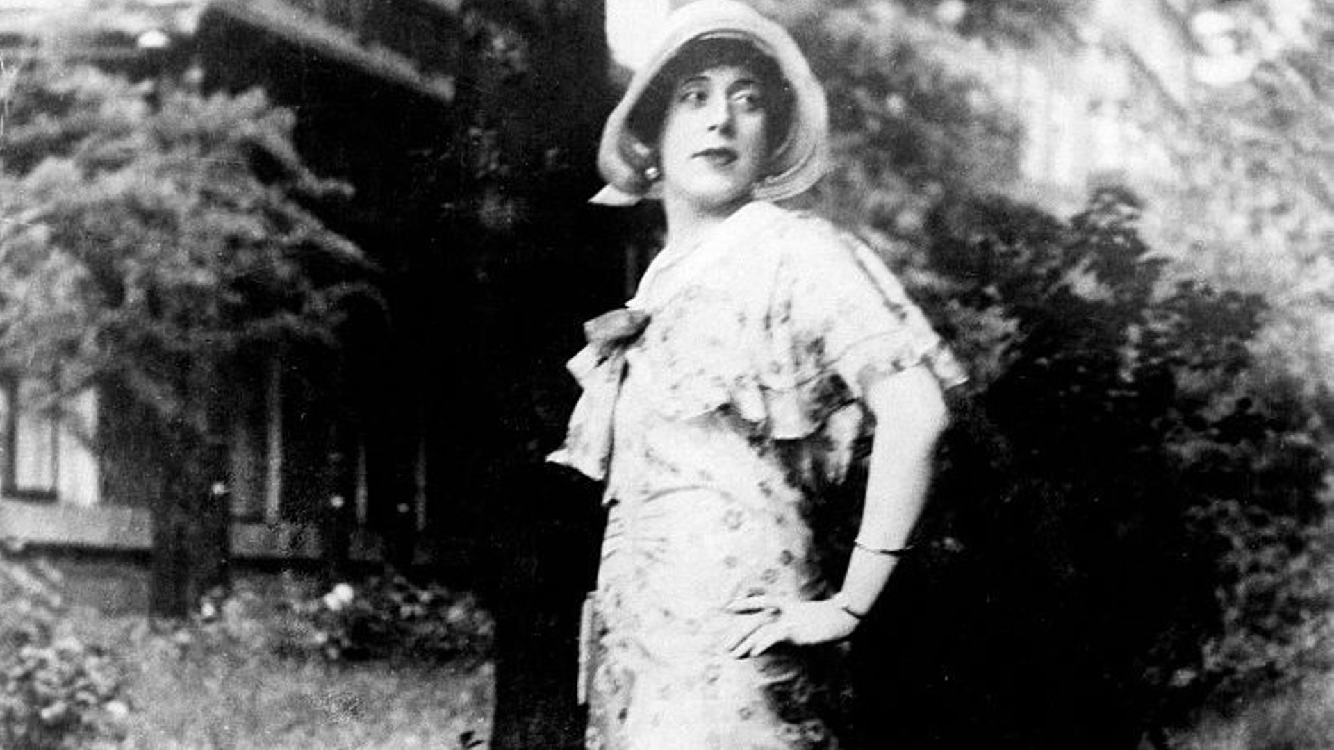 LILI ELBE (1886-1931). The first known recipient of sexual reassignment surgery.