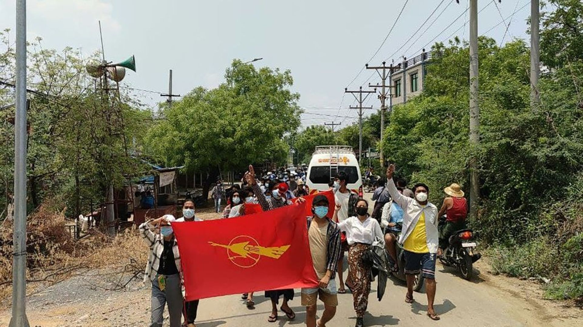 Photo d'une source anonyme postée sur  Facebook le 19 avril 2021 d'une manifestation d'étudiants à Mandalay