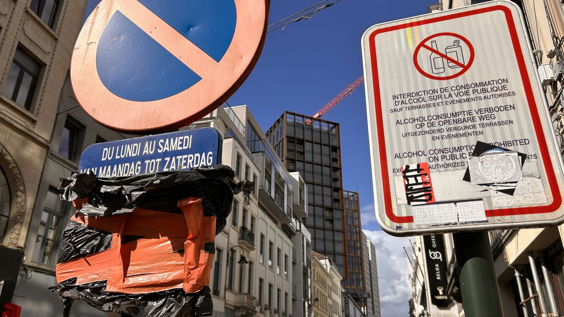 Interdiction de consommer de l’alcool sur la voie publique dans le centre de Bruxelles : près de 600 p.-v. en dix mois