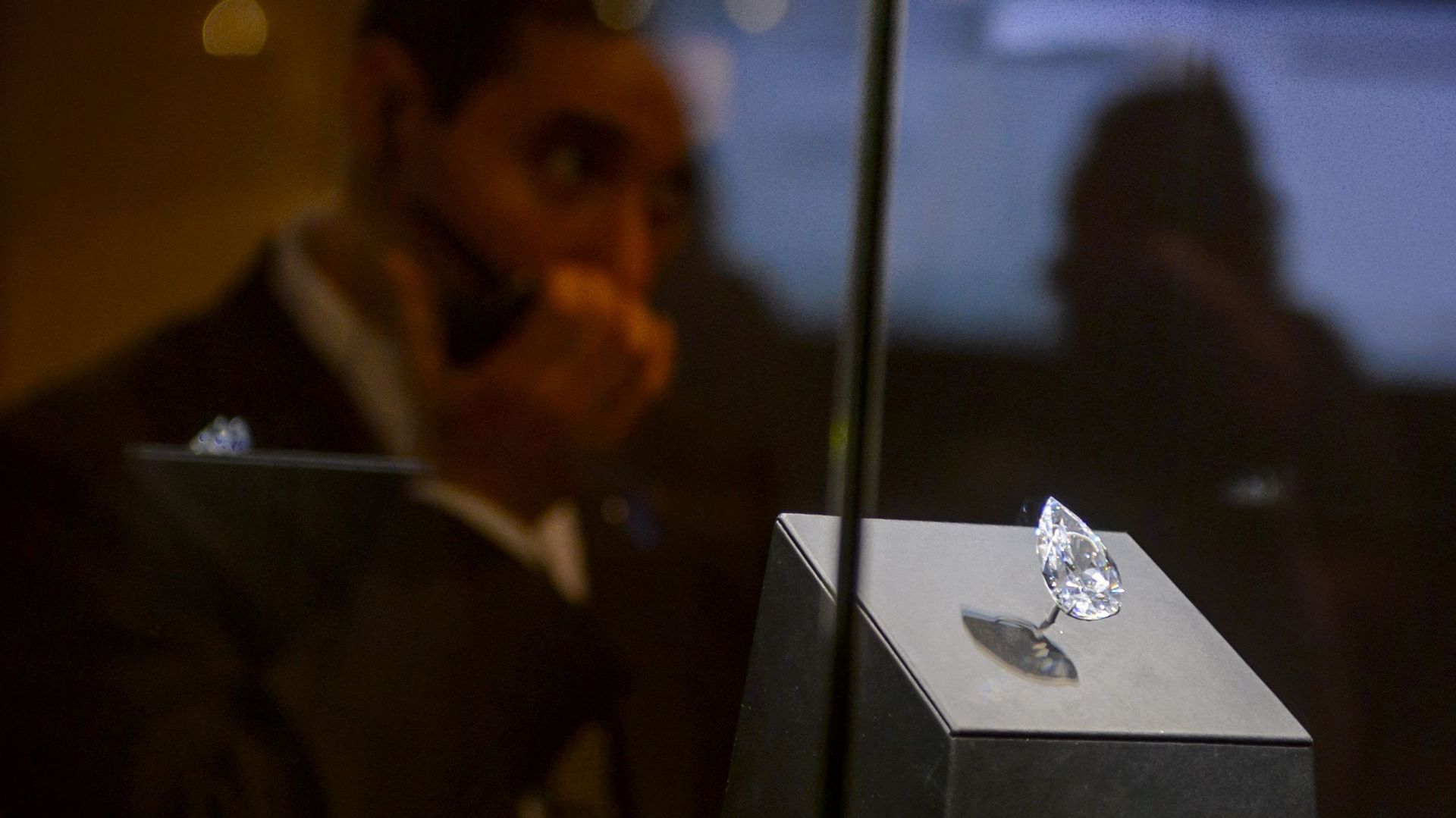 La "taxe carat", cadeau aux diamantaires? L'opposition veut des auditions