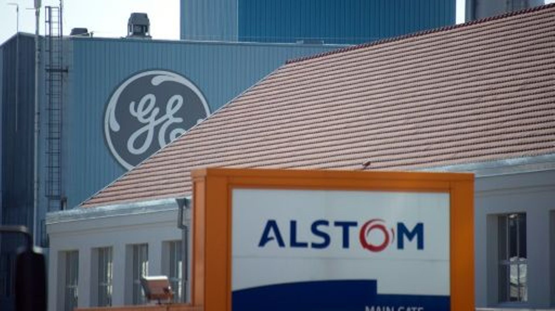 General Electric a annoncé lundi avoir finalisé l'acquisition du pôle énergie du français Alstom pour un montant définitif de 9,7 milliards d'euros.
