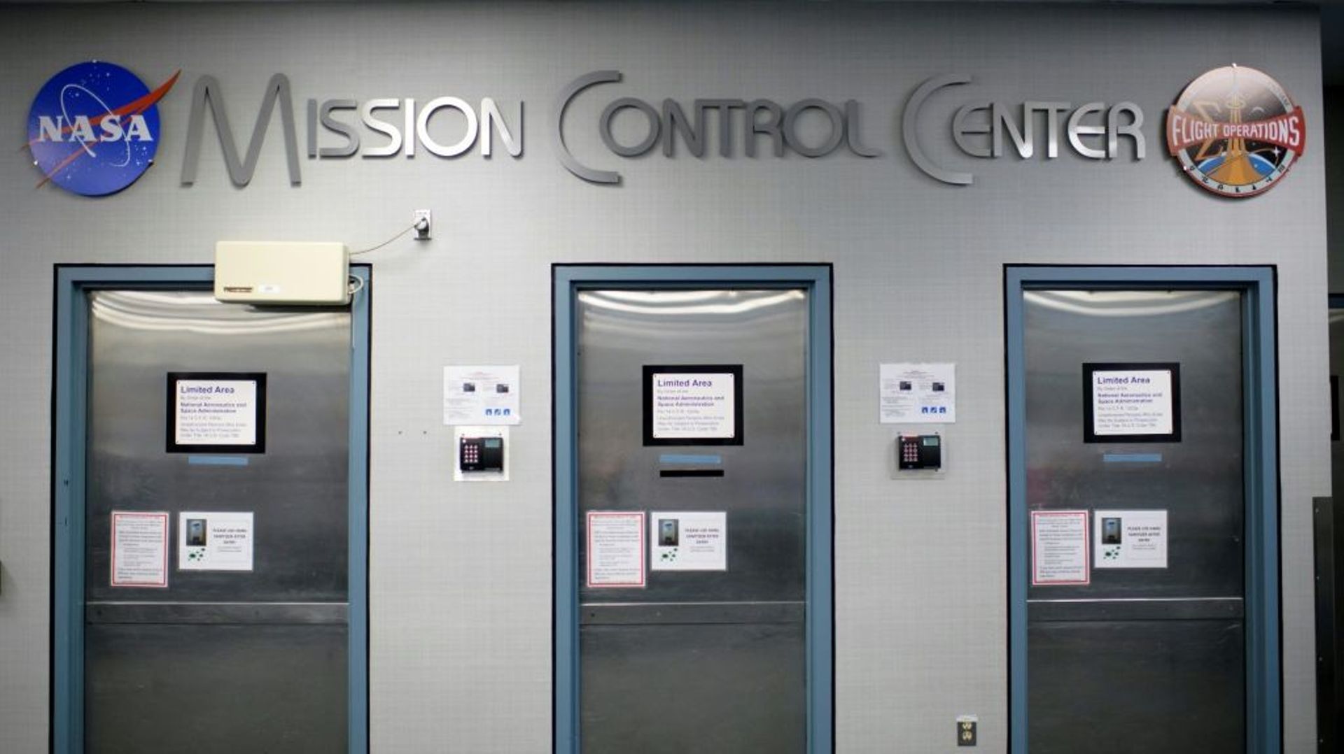Le célèbre "Mission Control Center" du centre spatial Johnson de la Nasa, dédié aux vols spatiaux habités, à Houston au Texas, le 5 août 2022