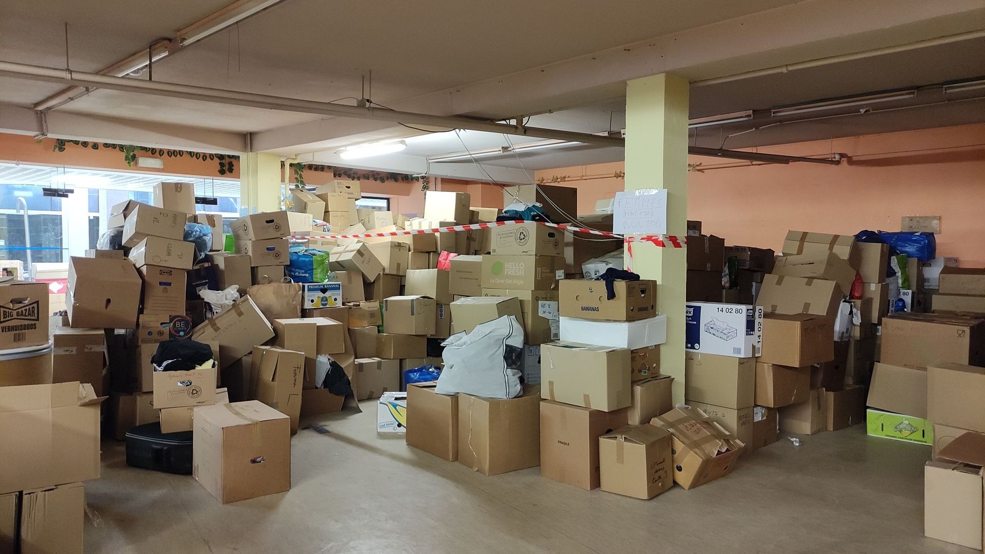 Inondations: à Verviers, des centaines de mètres cube de vêtements à redistribuer d'ici 10 jours