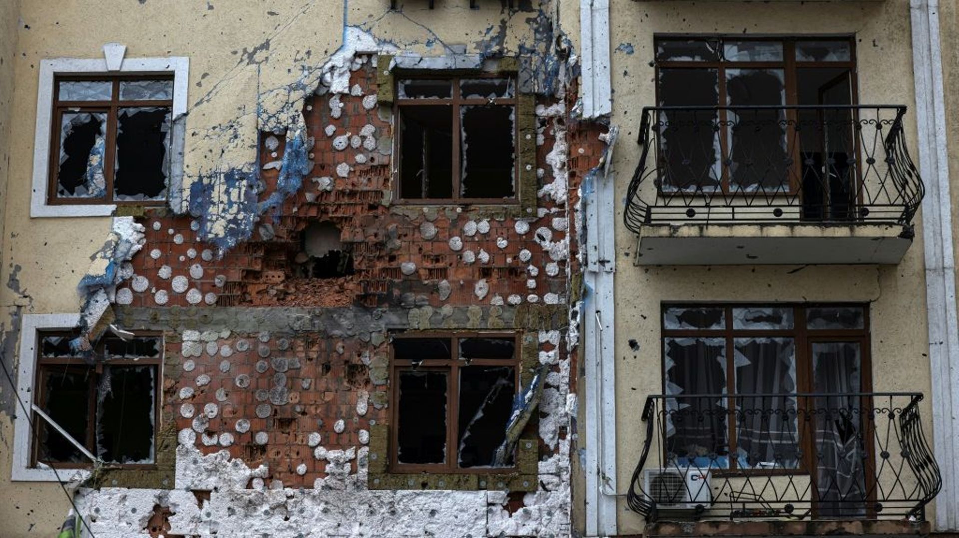 Un immeuble endommagé à Irpin, près de Kiev, le 1er avril 2022