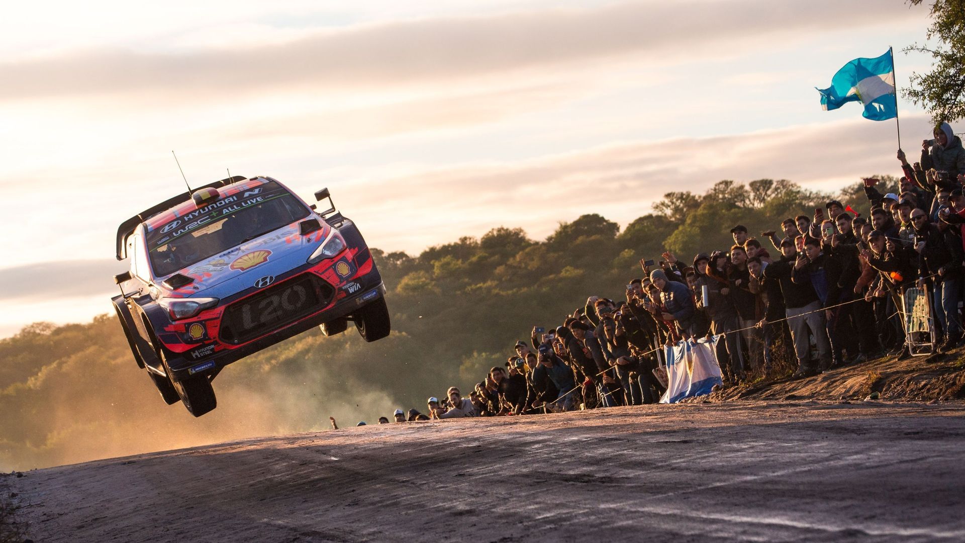 Le portail d'Ogier, le rocher d'Evans, Neuville fait 'mieux qu'un ...