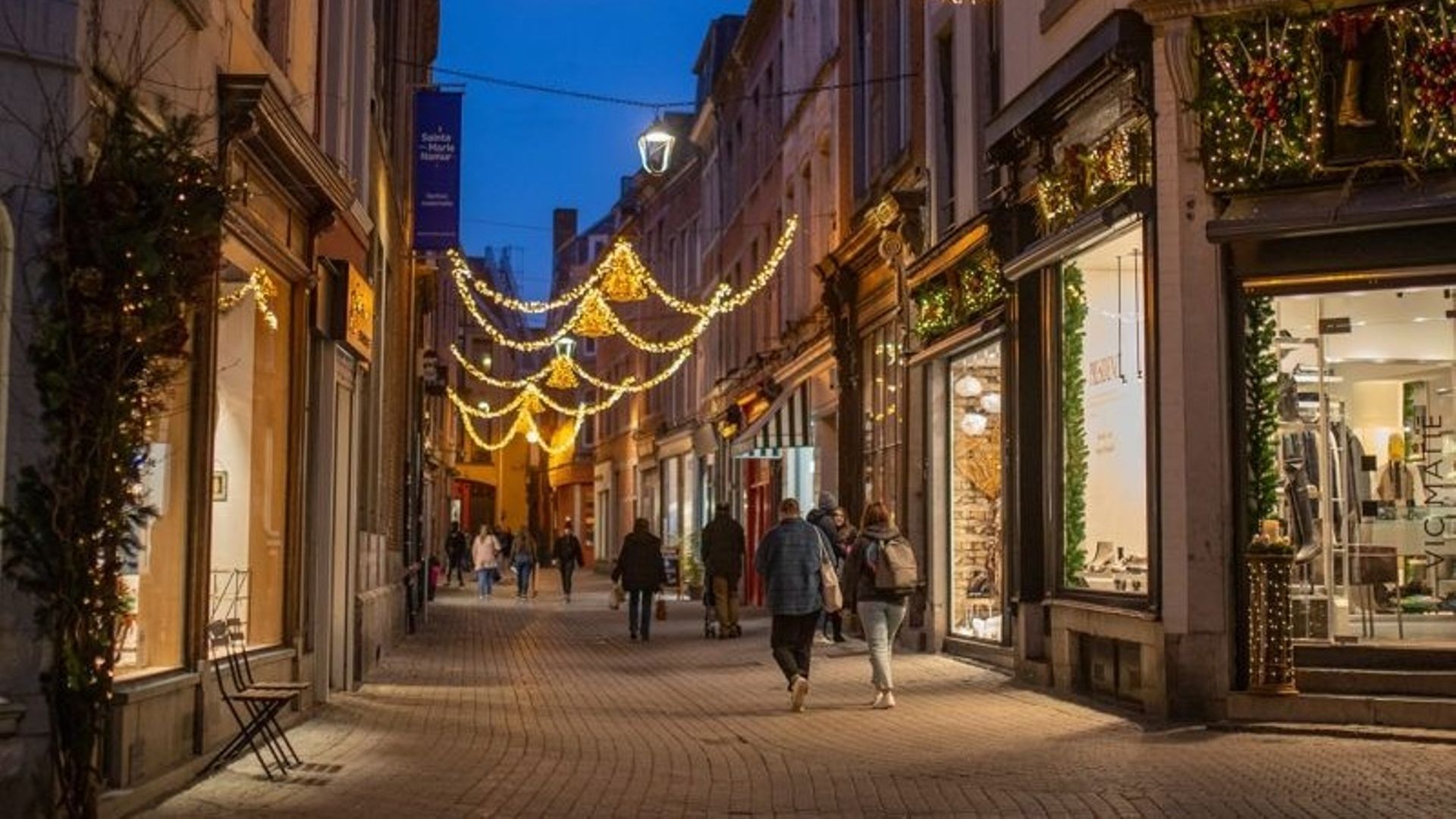 La ville de Namur sera illuminée par un parcours artistique du 9 décembre 2022 au 8 janvier 2023.