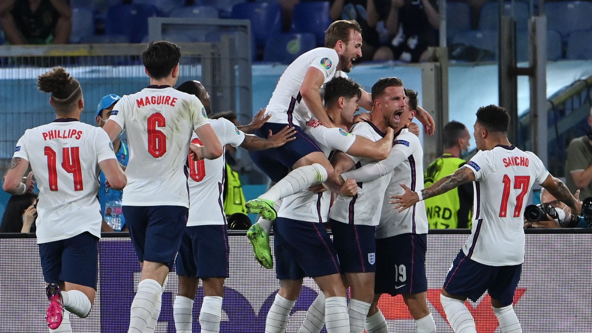 L'Angleterre a facilement disposé de l'Ukraine (0-4) et se qualifie pour les demi-finales. 